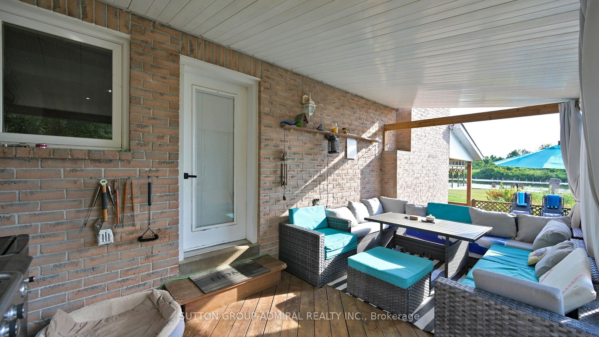 52 Riverside Drive Property Photo 28