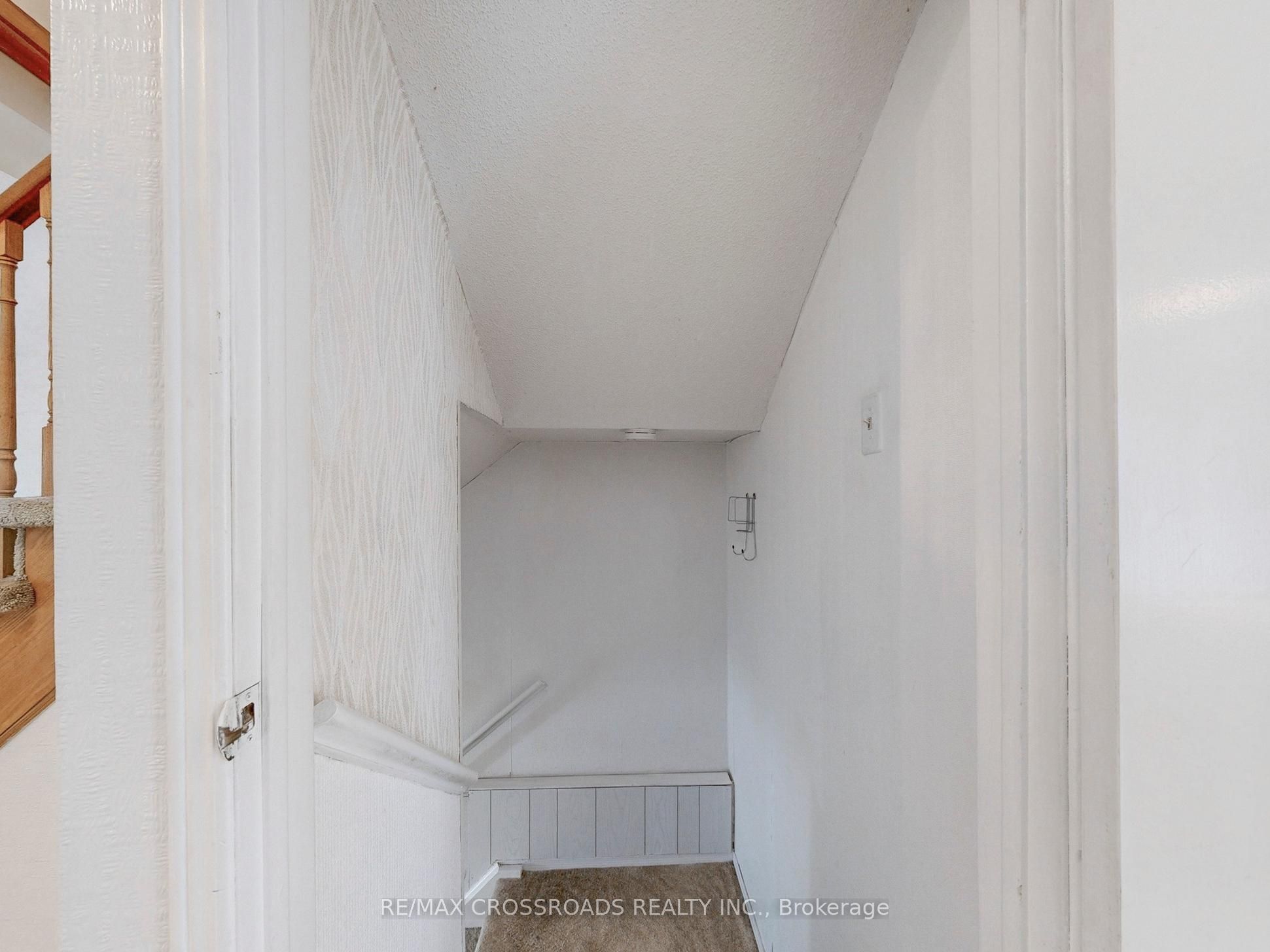 61 Hamilton Hall Drive Property Photo 35