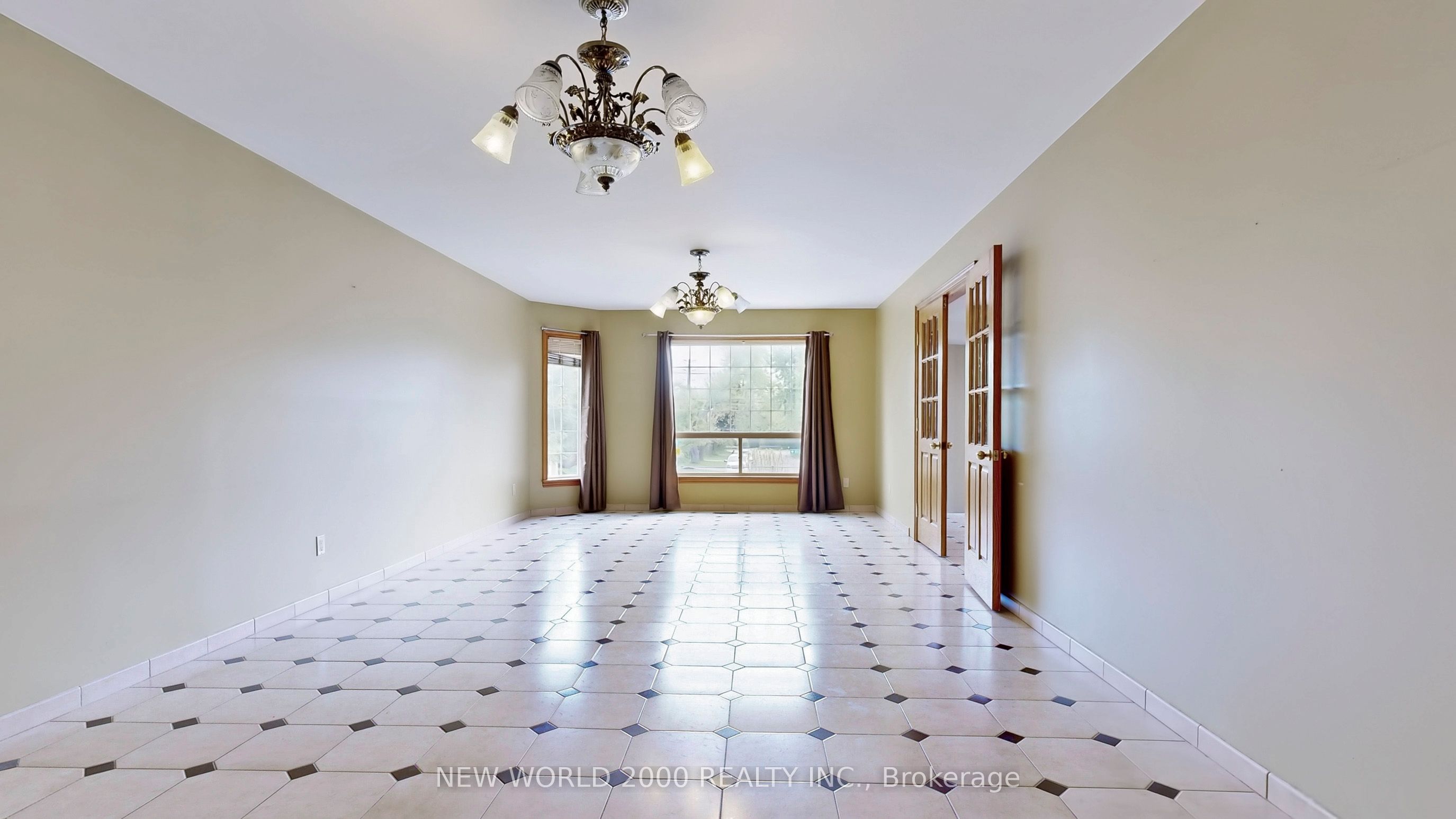 62 Langstaff Road W Property Photo 12