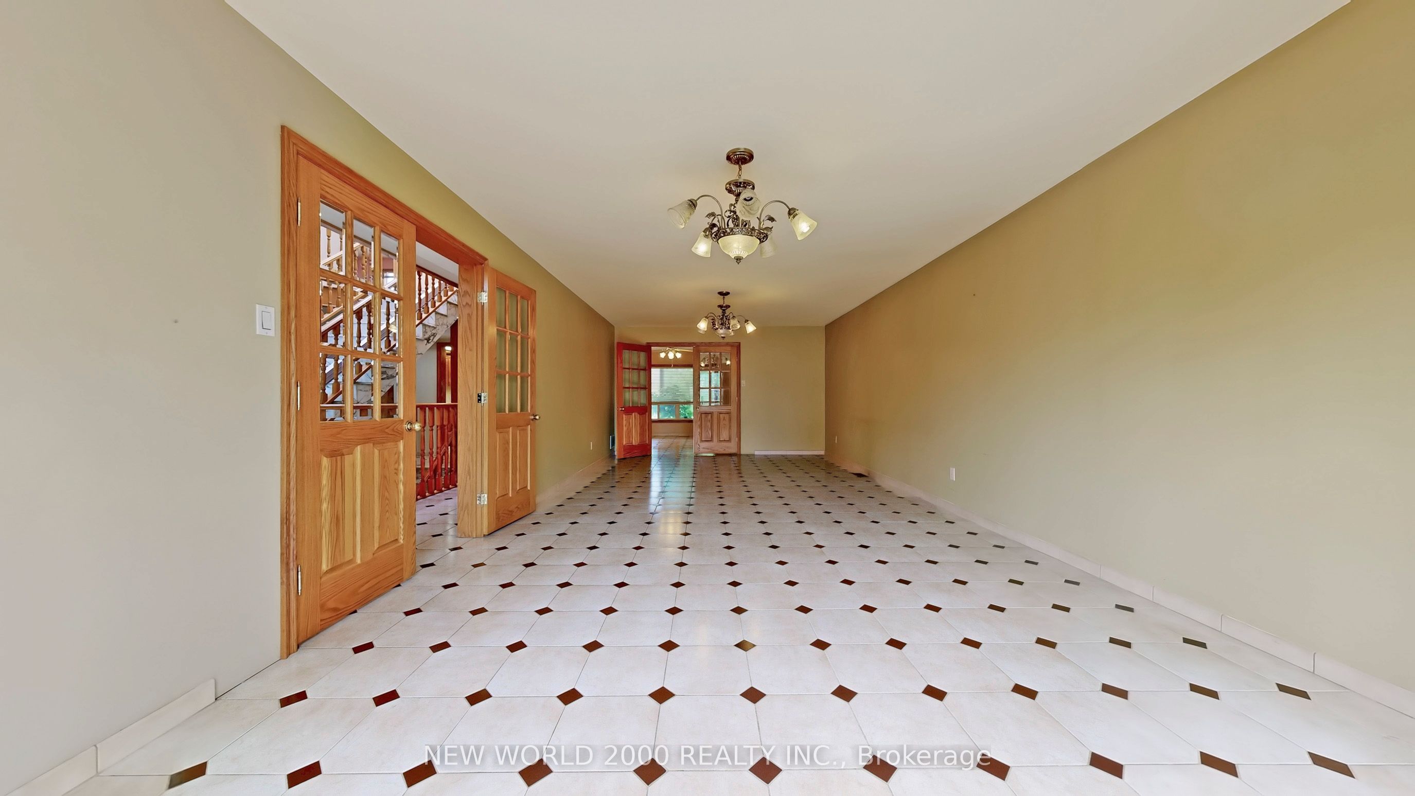 62 Langstaff Road W Property Photo 14