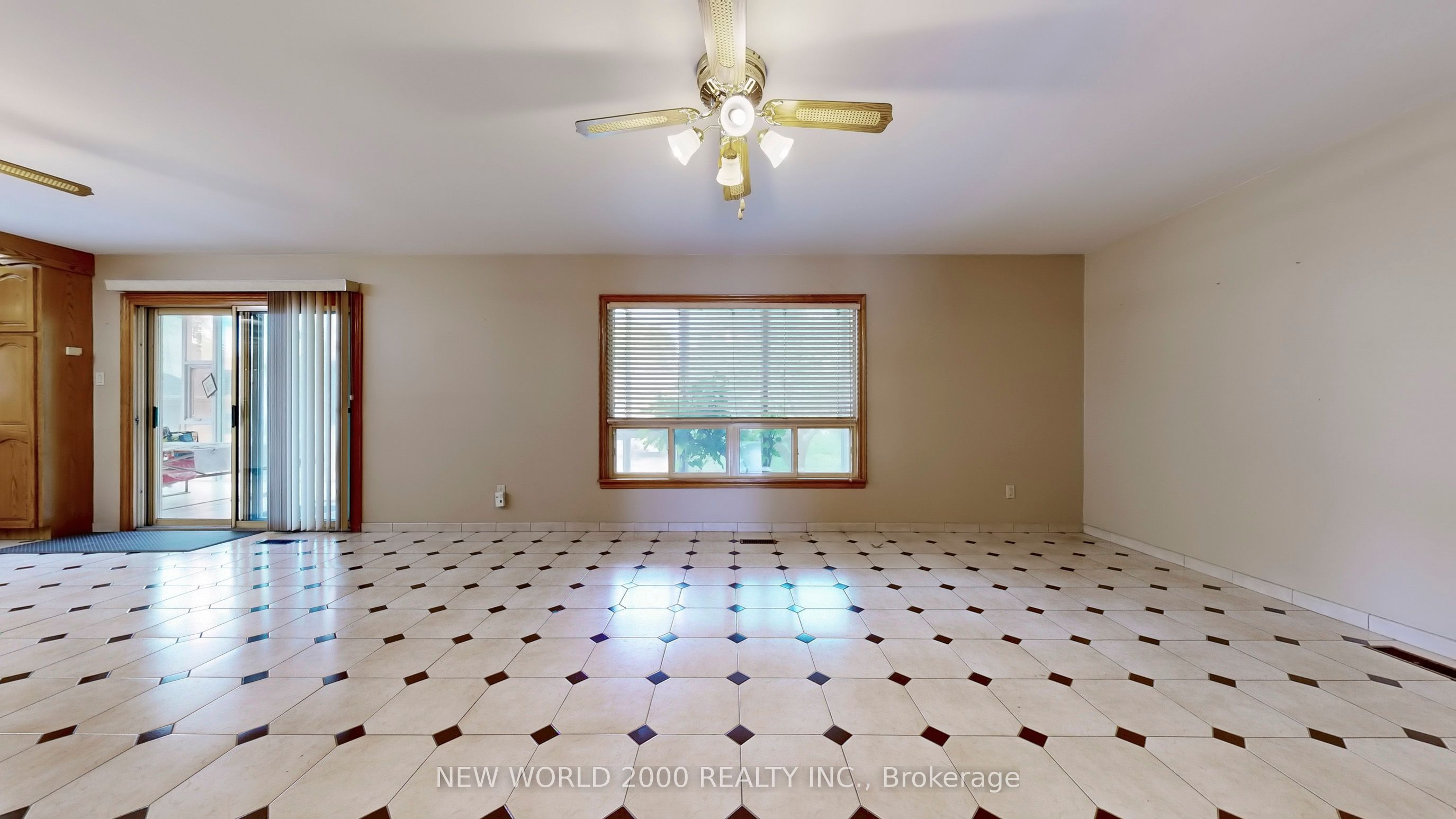 62 Langstaff Road W Property Photo 16