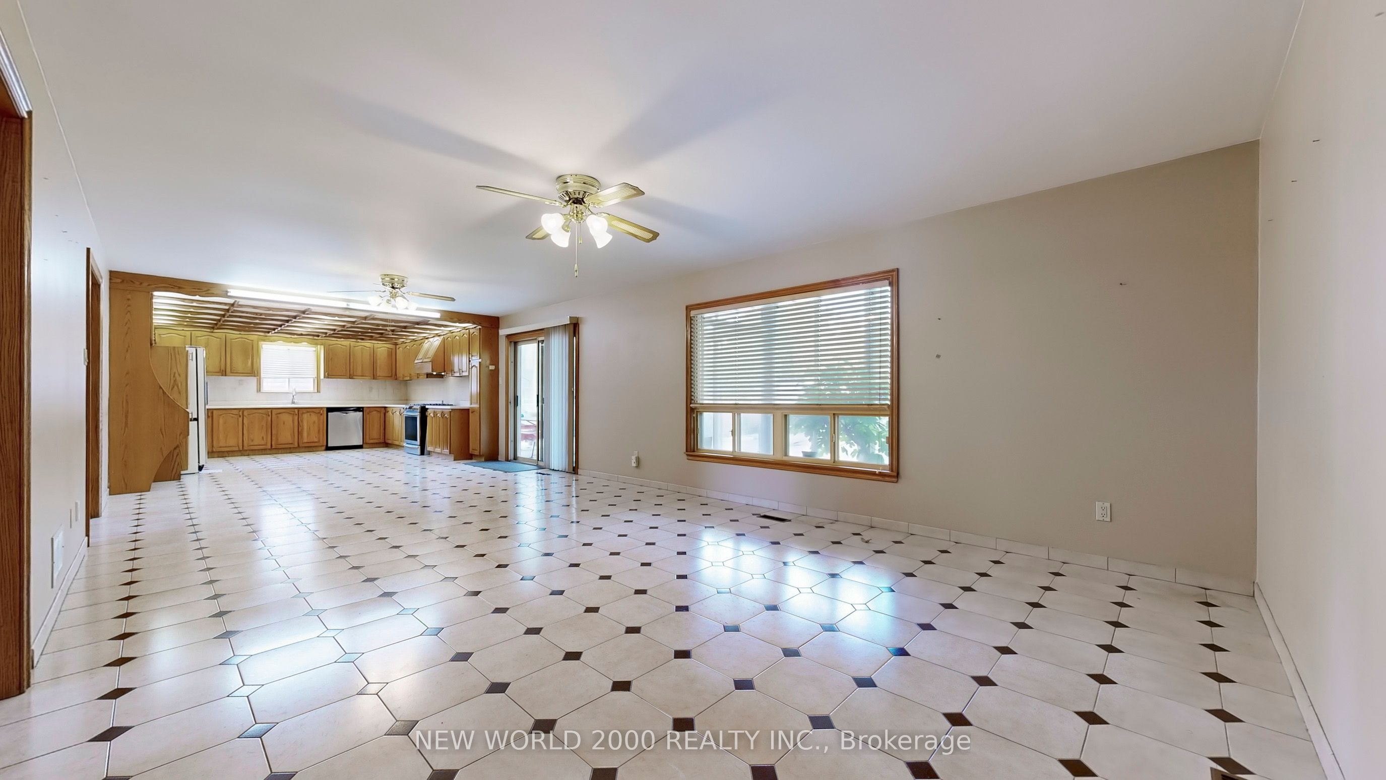 62 Langstaff Road W Property Photo 17