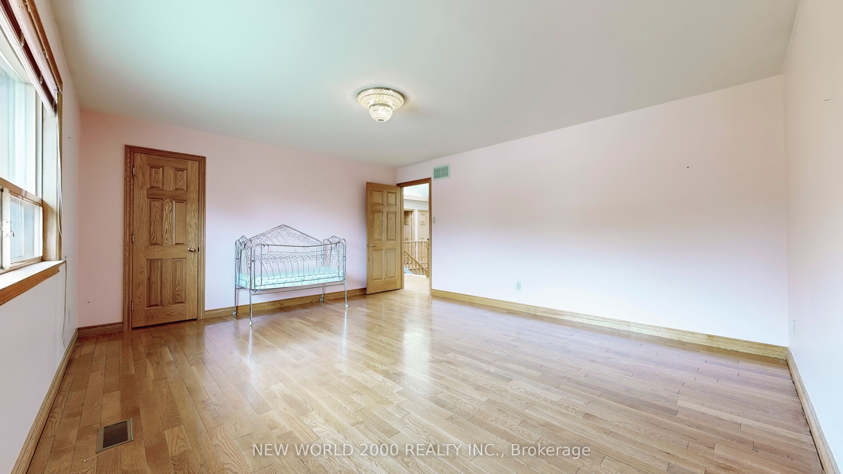 62 Langstaff Road W Property Photo 34