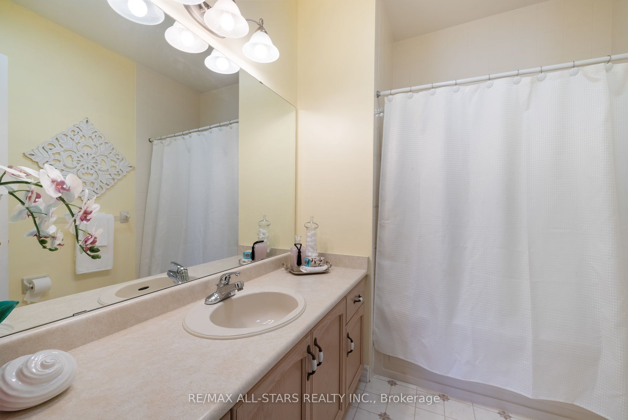 19 Christina Falls Way Property Photo 15