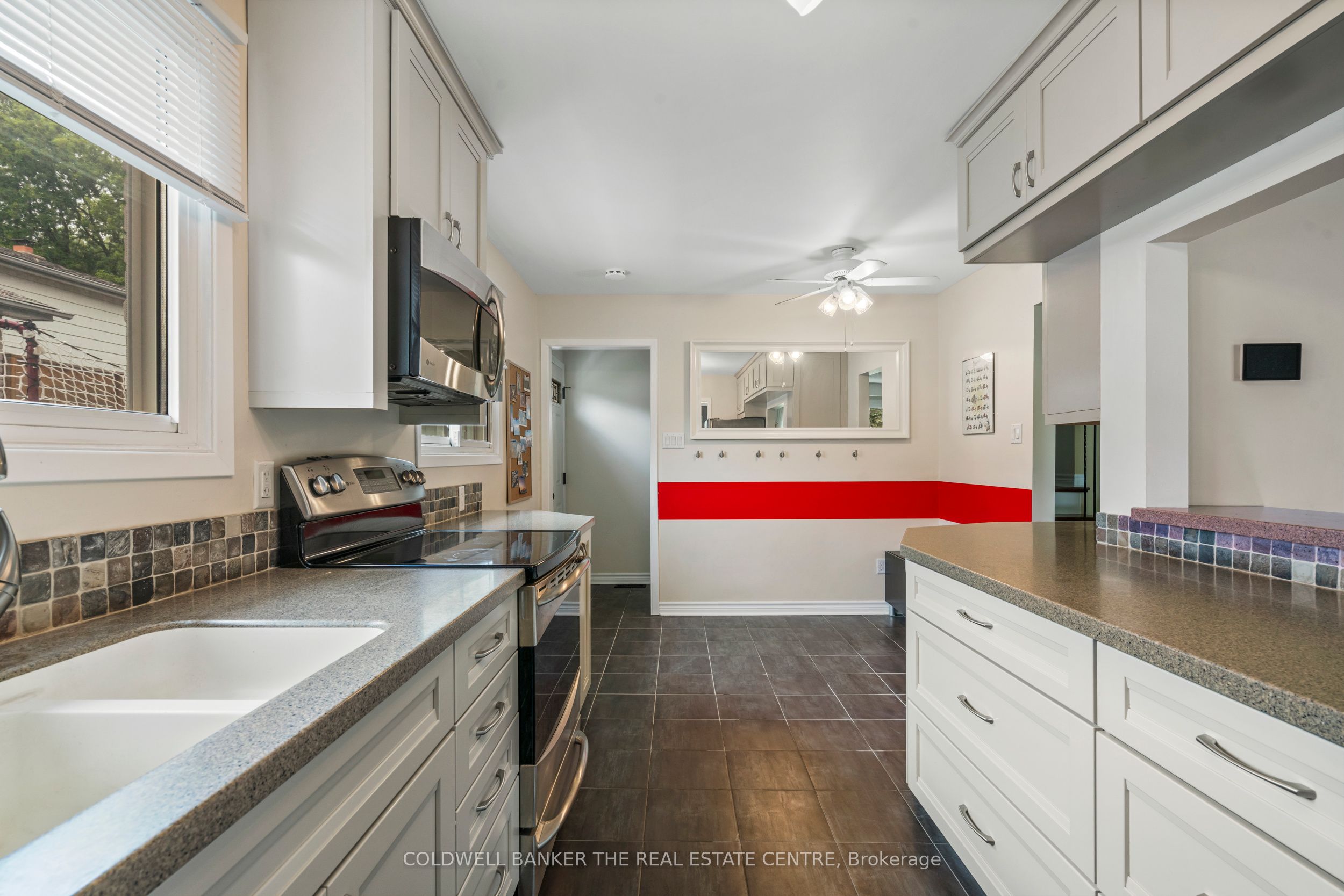 319 North Street Property Photo 12