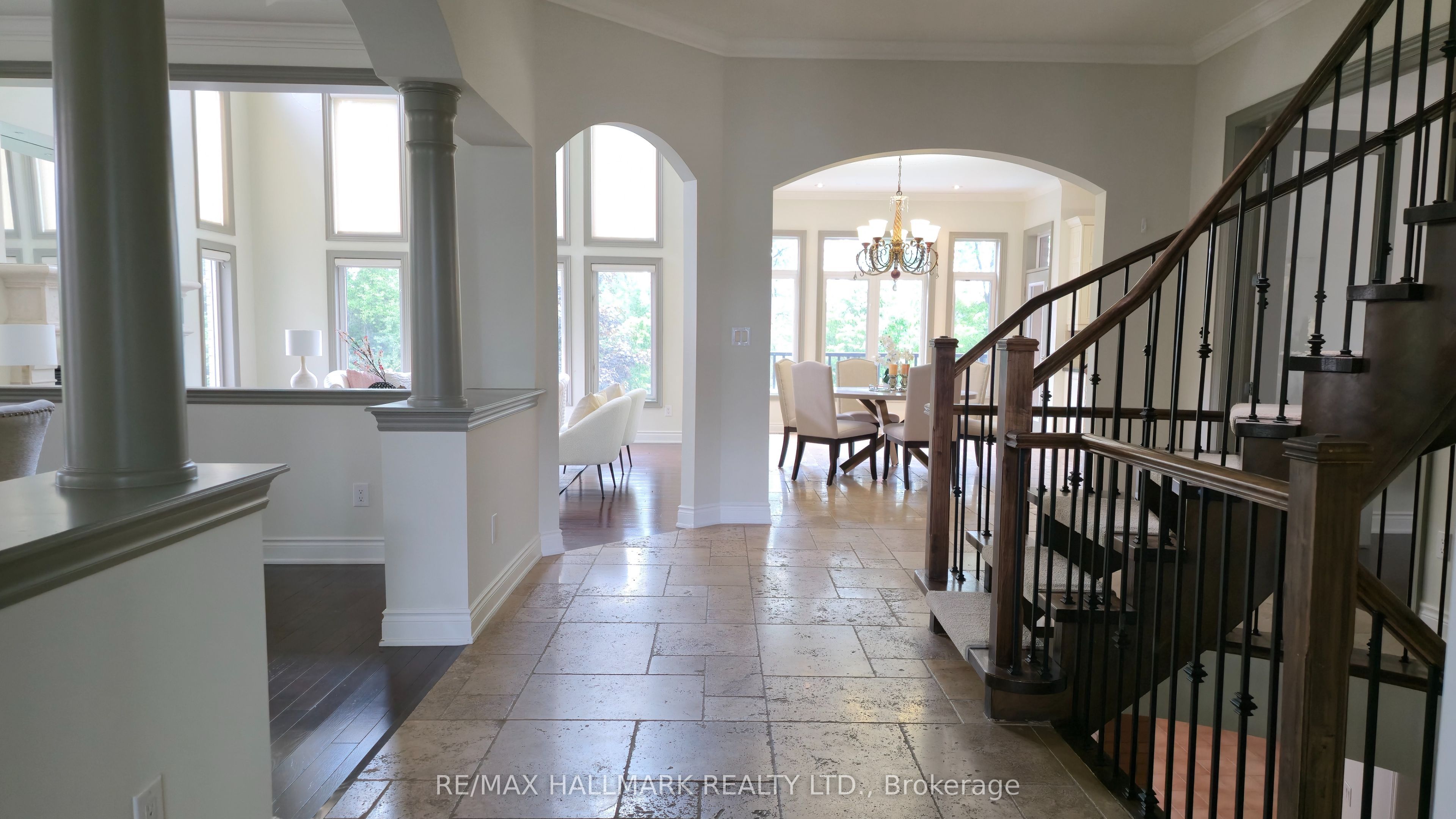 383 Paradelle Drive Property Photo 12