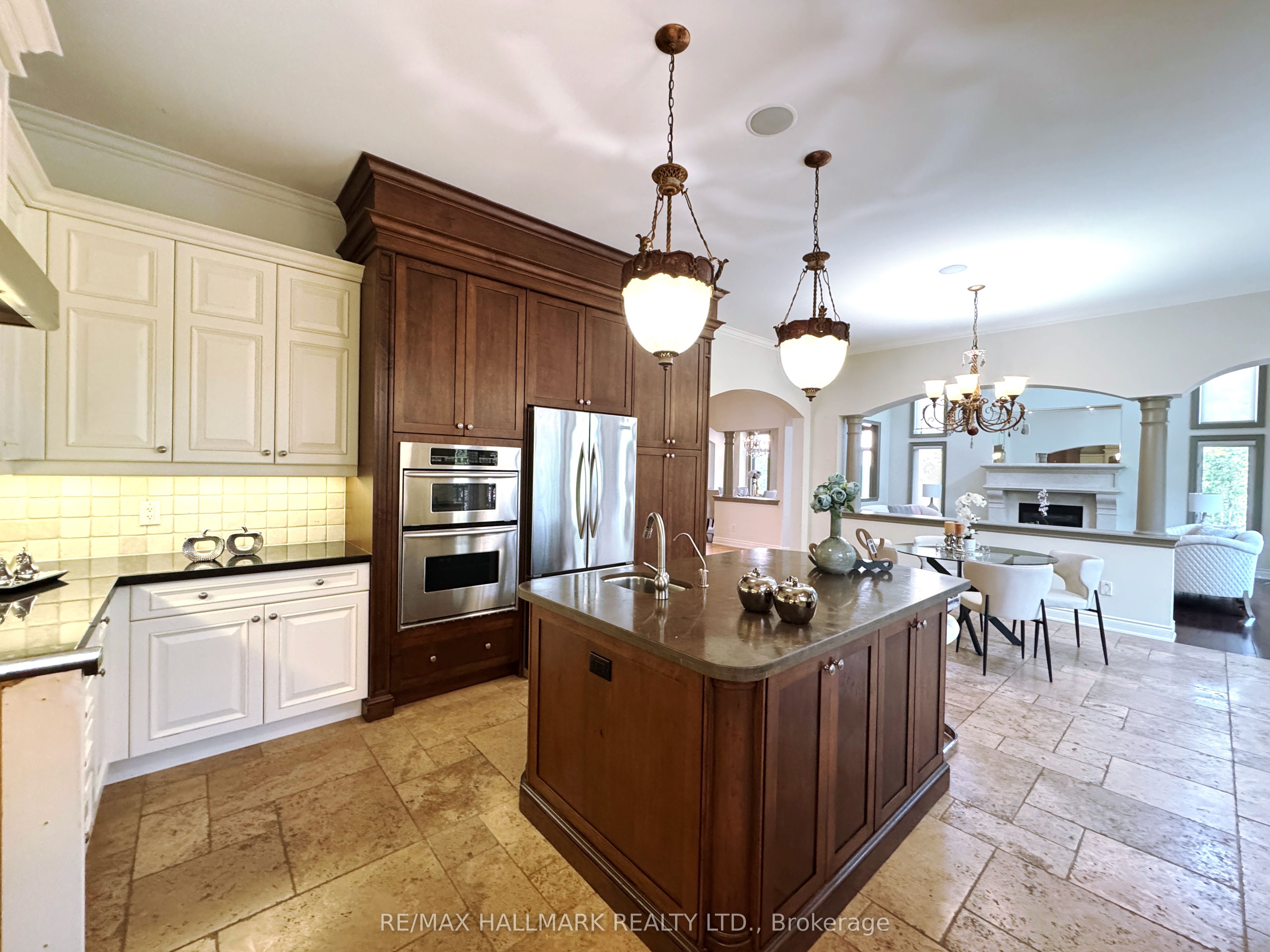 383 Paradelle Drive Property Photo 16
