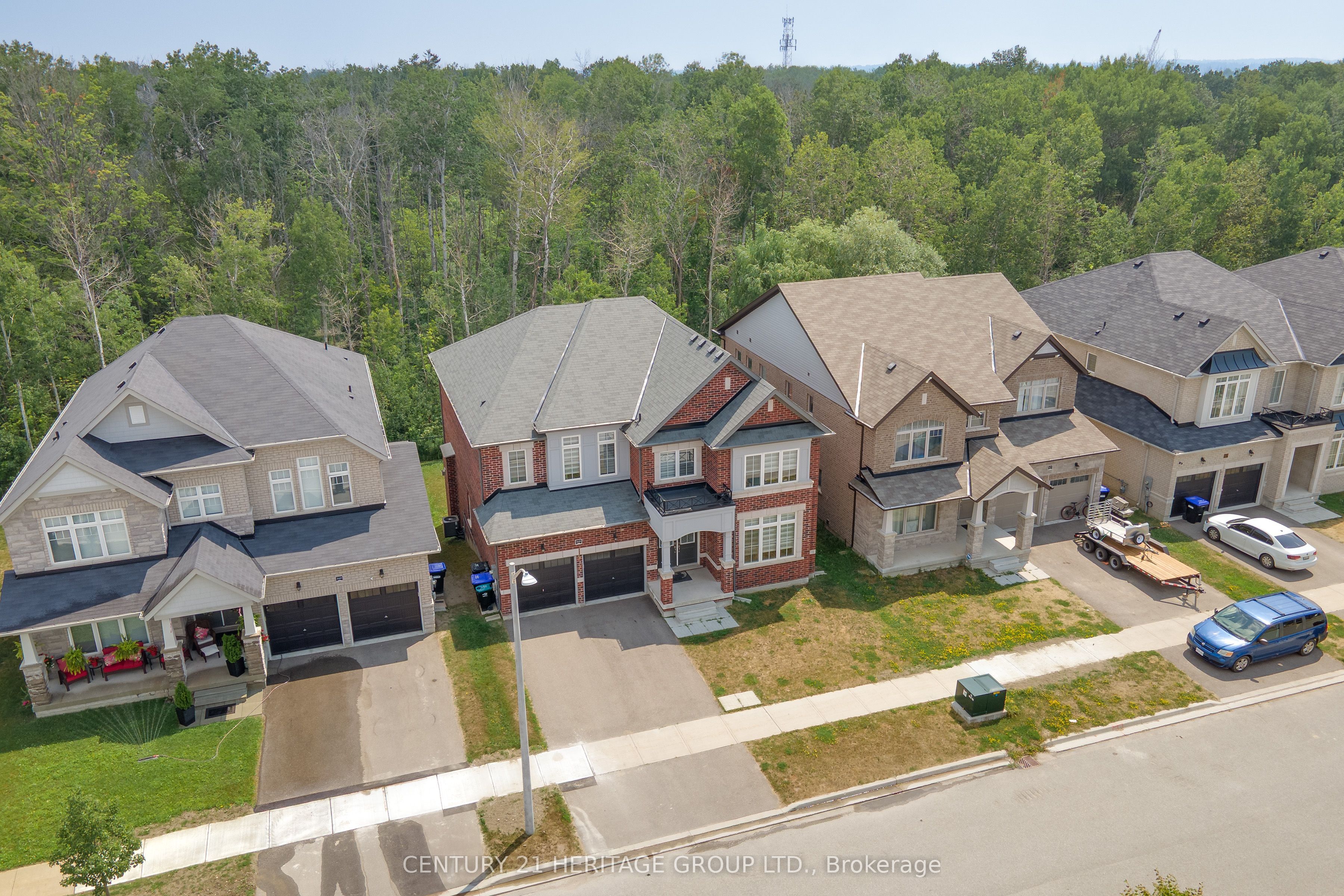 1685 Emberton Way Property Photo 1