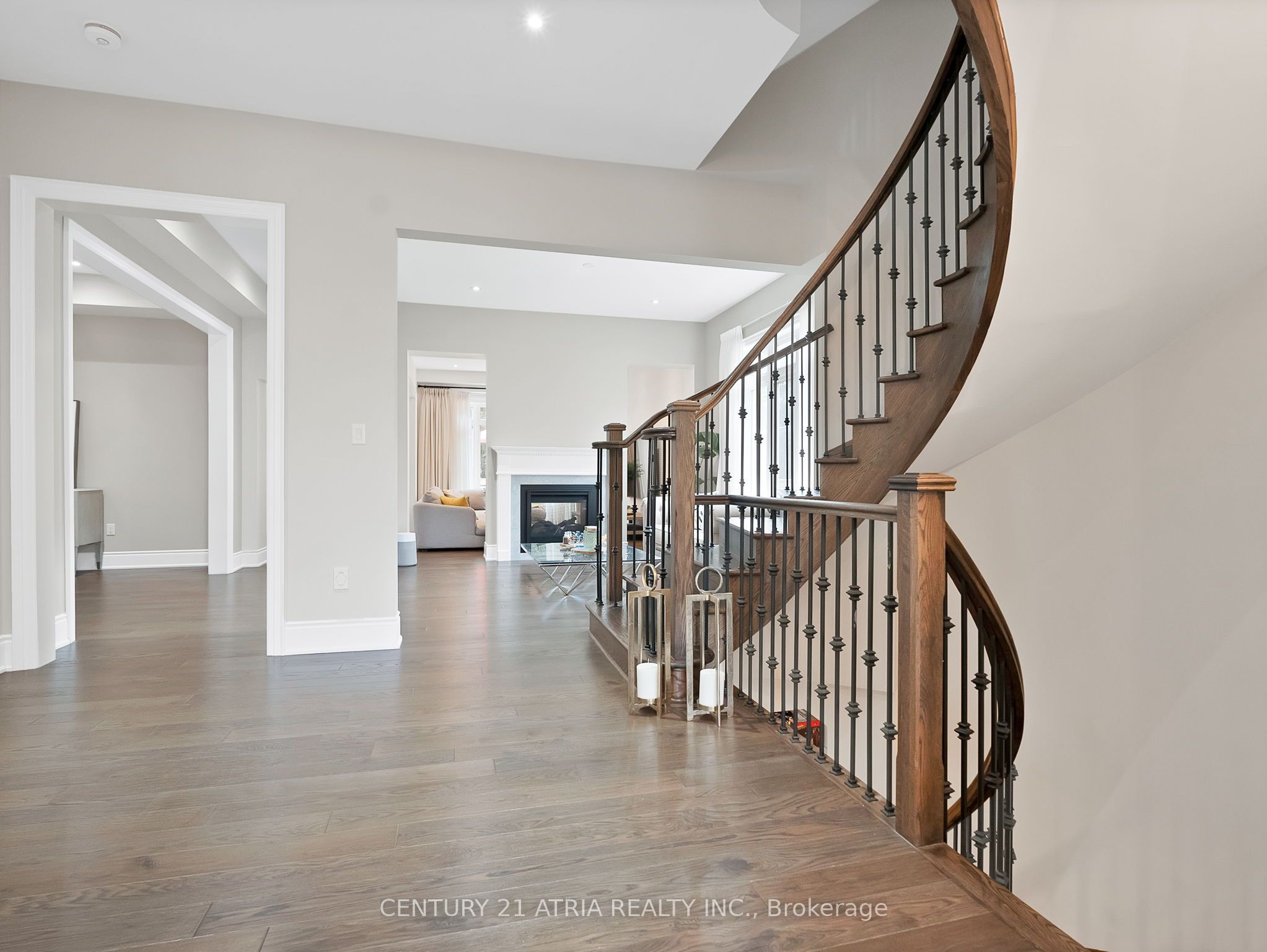 12 Macdonald Court Property Photo 5