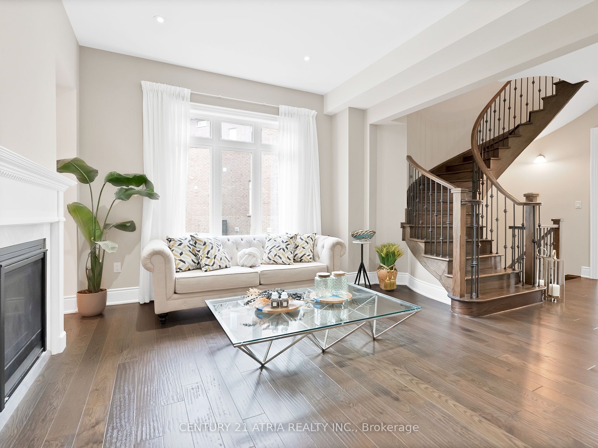 12 Macdonald Court Property Photo 6
