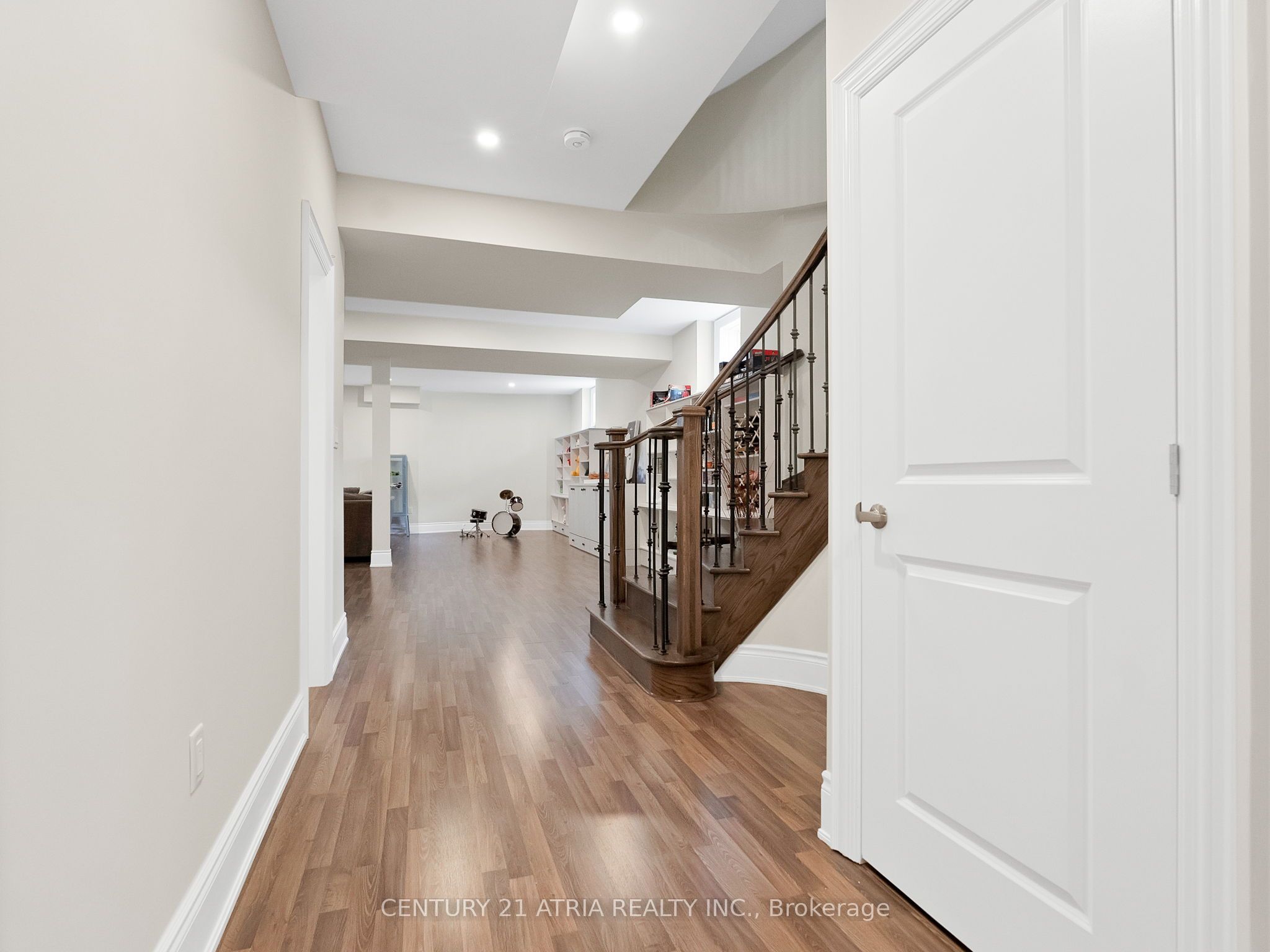 12 Macdonald Court Property Photo 33