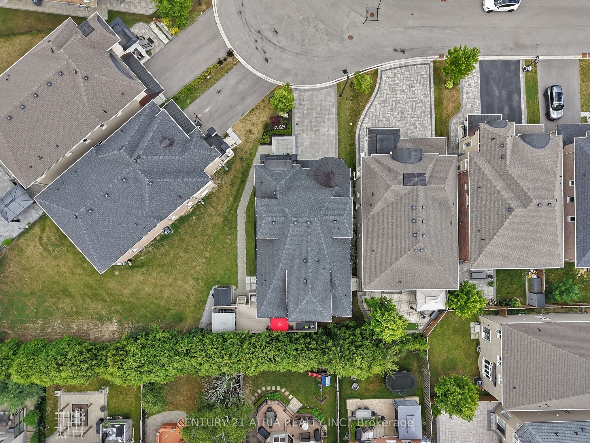 12 Macdonald Court Property Photo 39