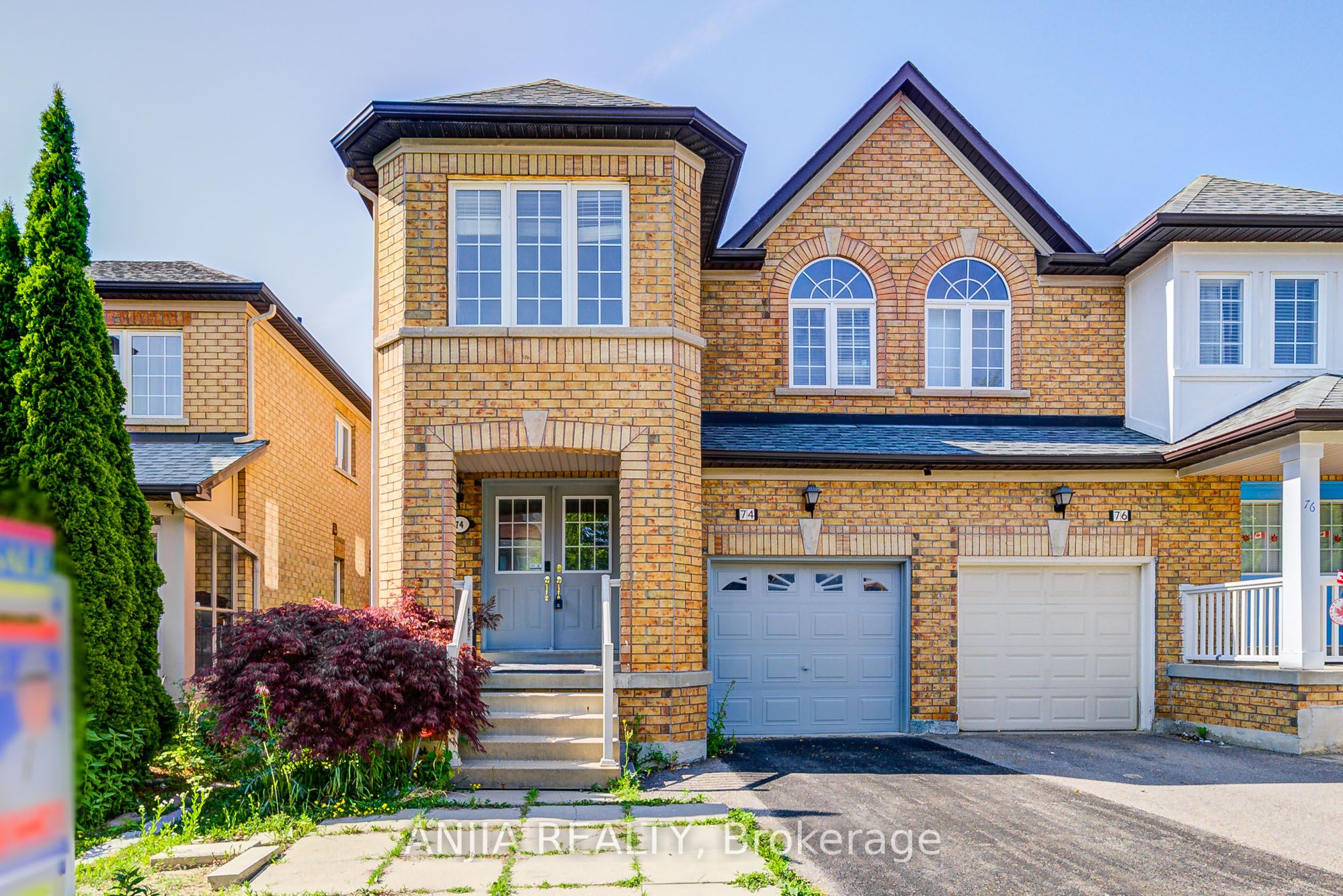 74 Weatherill Road Property Photo