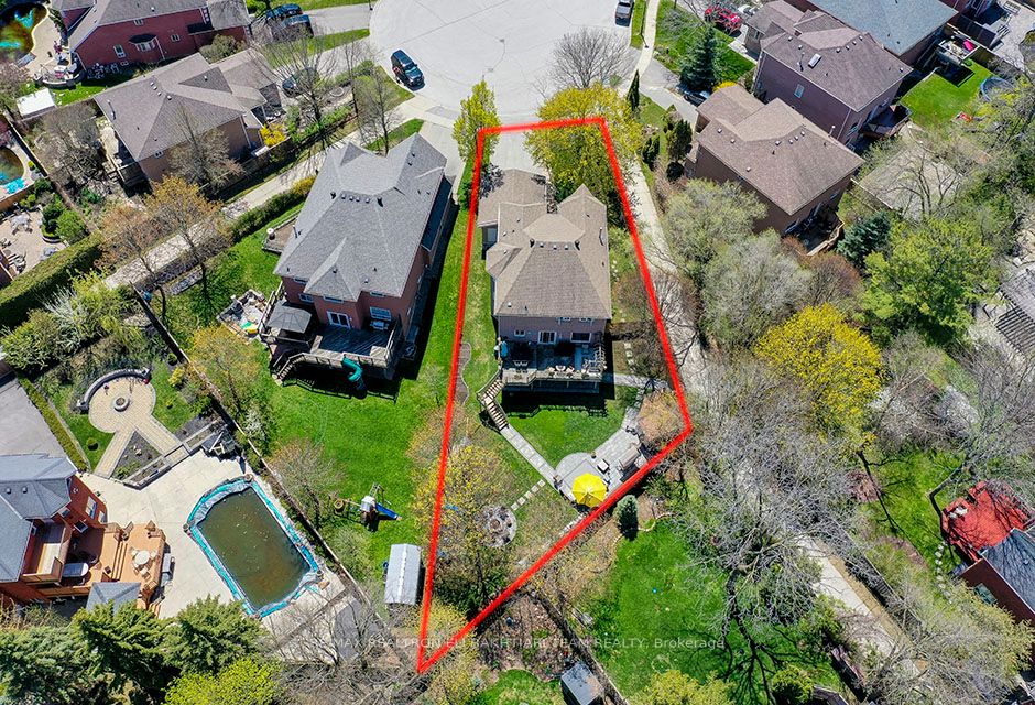 353 Meegan Ct Picture