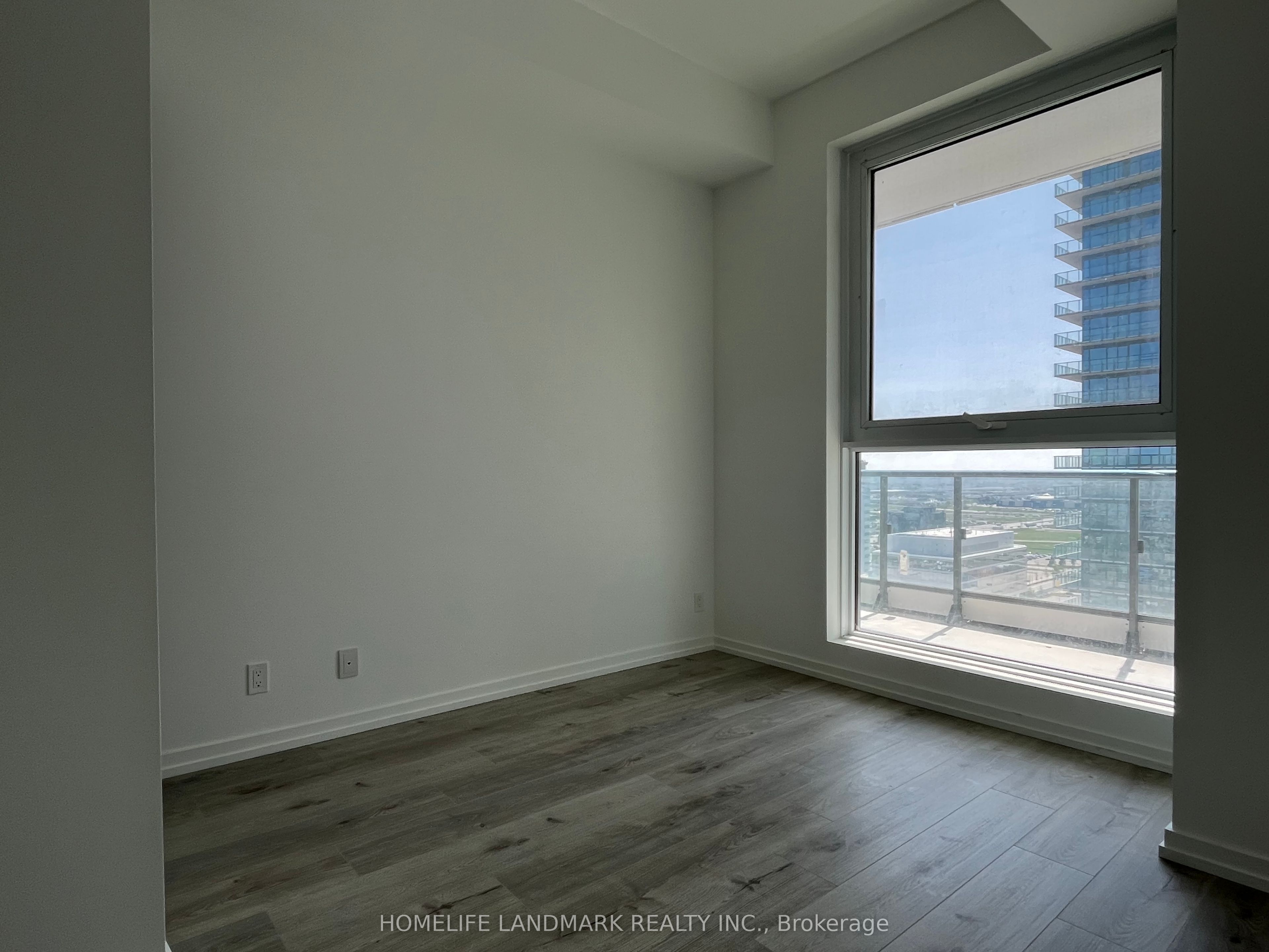 7890 Jane St Property Photo 1