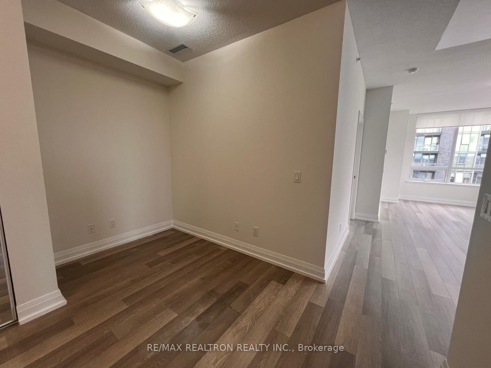 85 North Park Road 1411 Property Photo 6