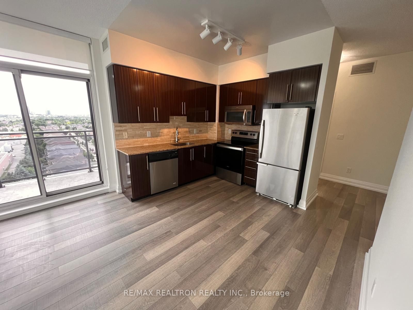 85 North Park Road 1411 Property Photo 8