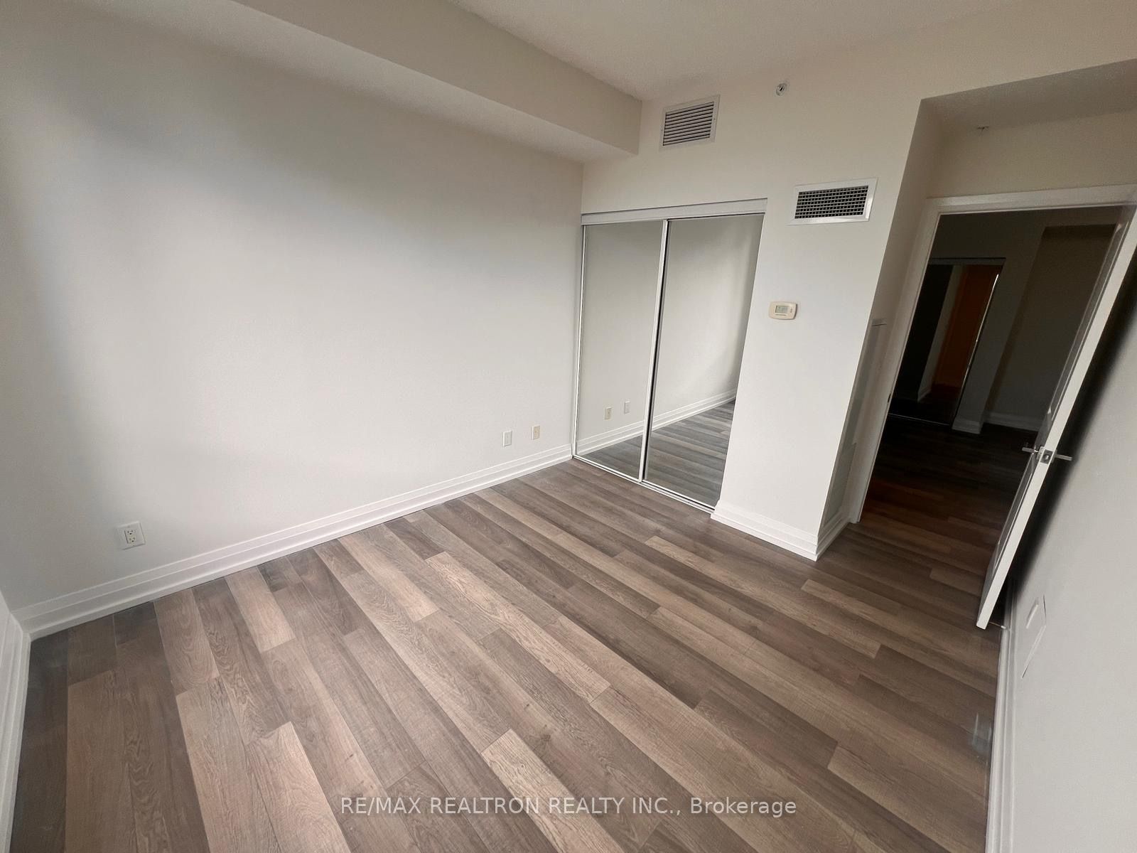 85 North Park Road 1411 Property Photo 13