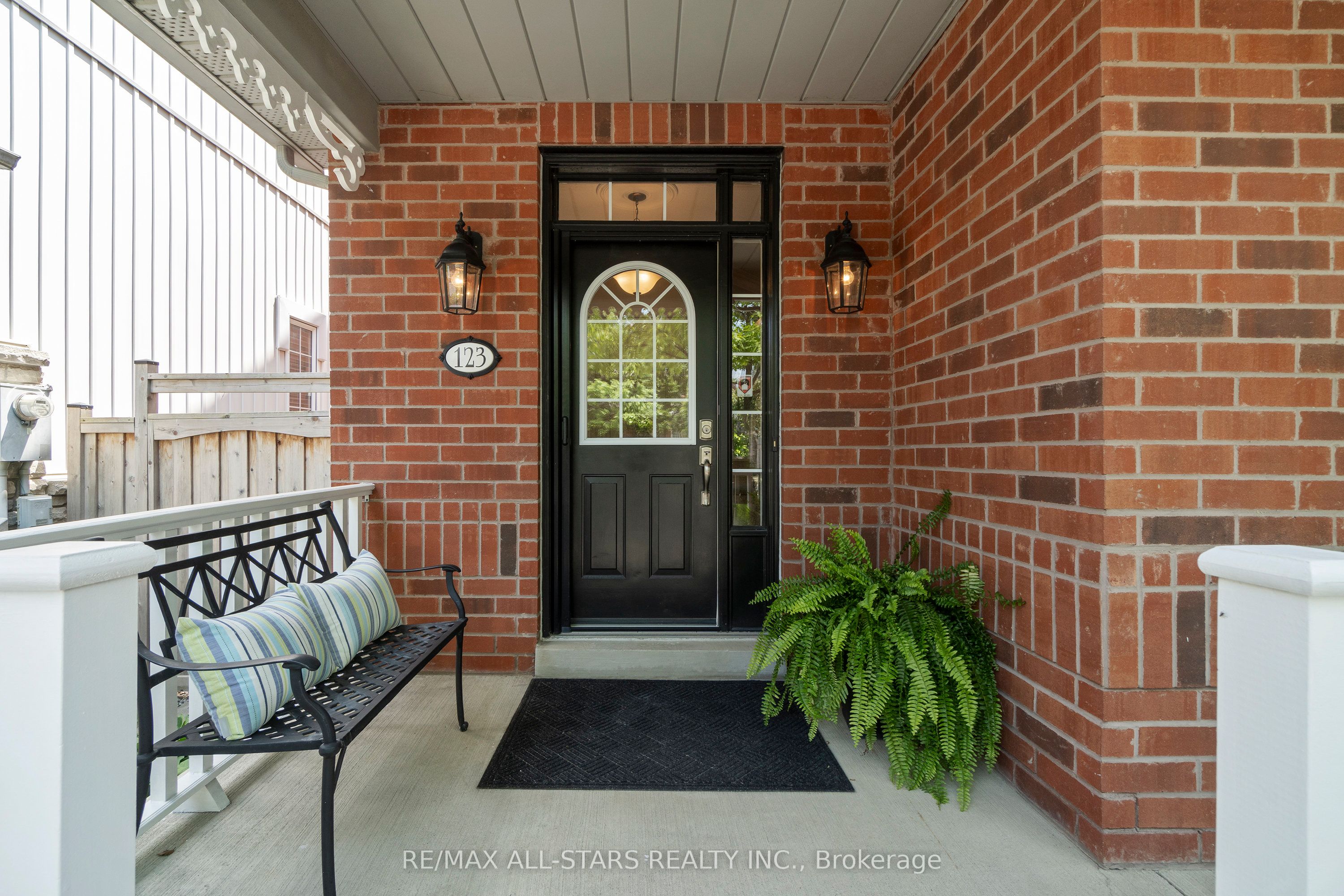 123 The Fairways N/a Property Photo 3