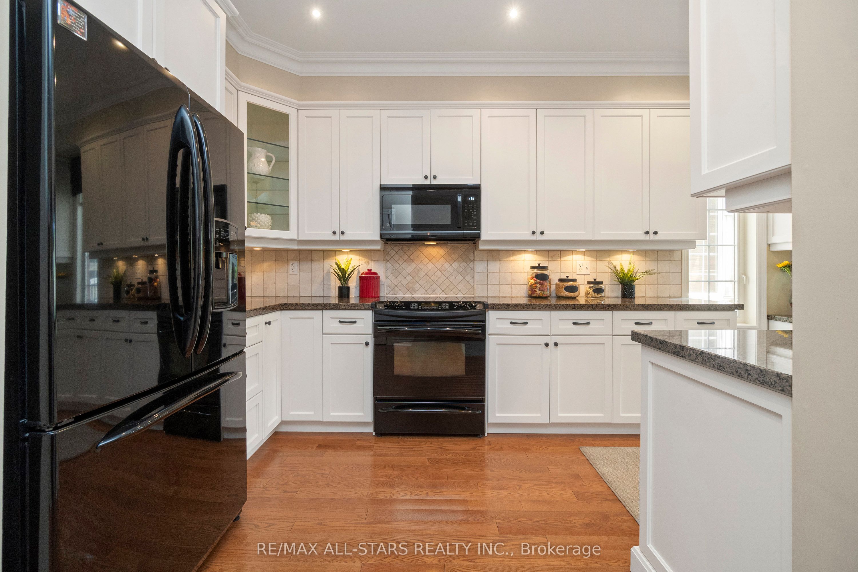 123 The Fairways N/a Property Photo 21