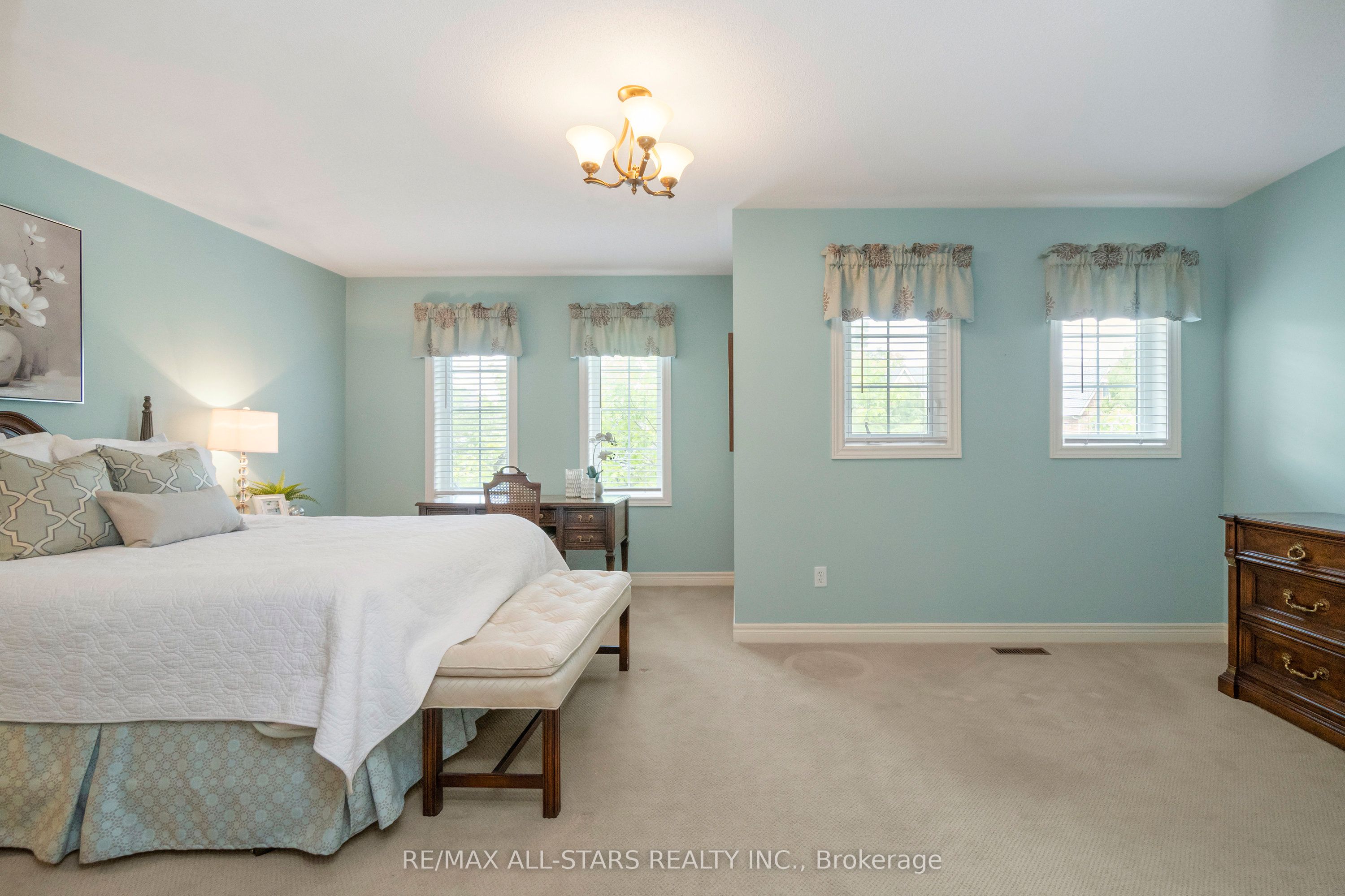 123 The Fairways N/a Property Photo 34