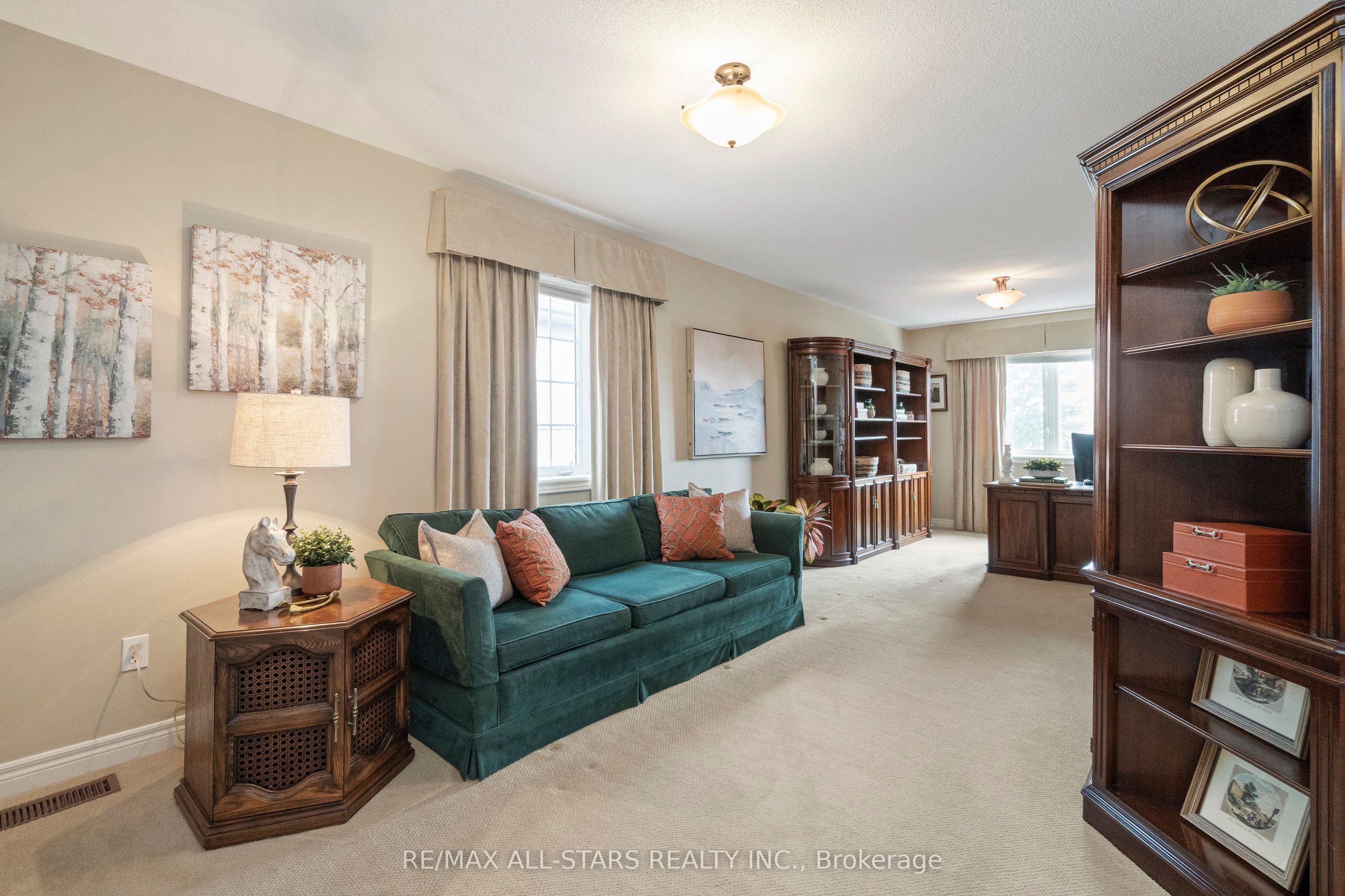123 The Fairways N/a Property Photo 36