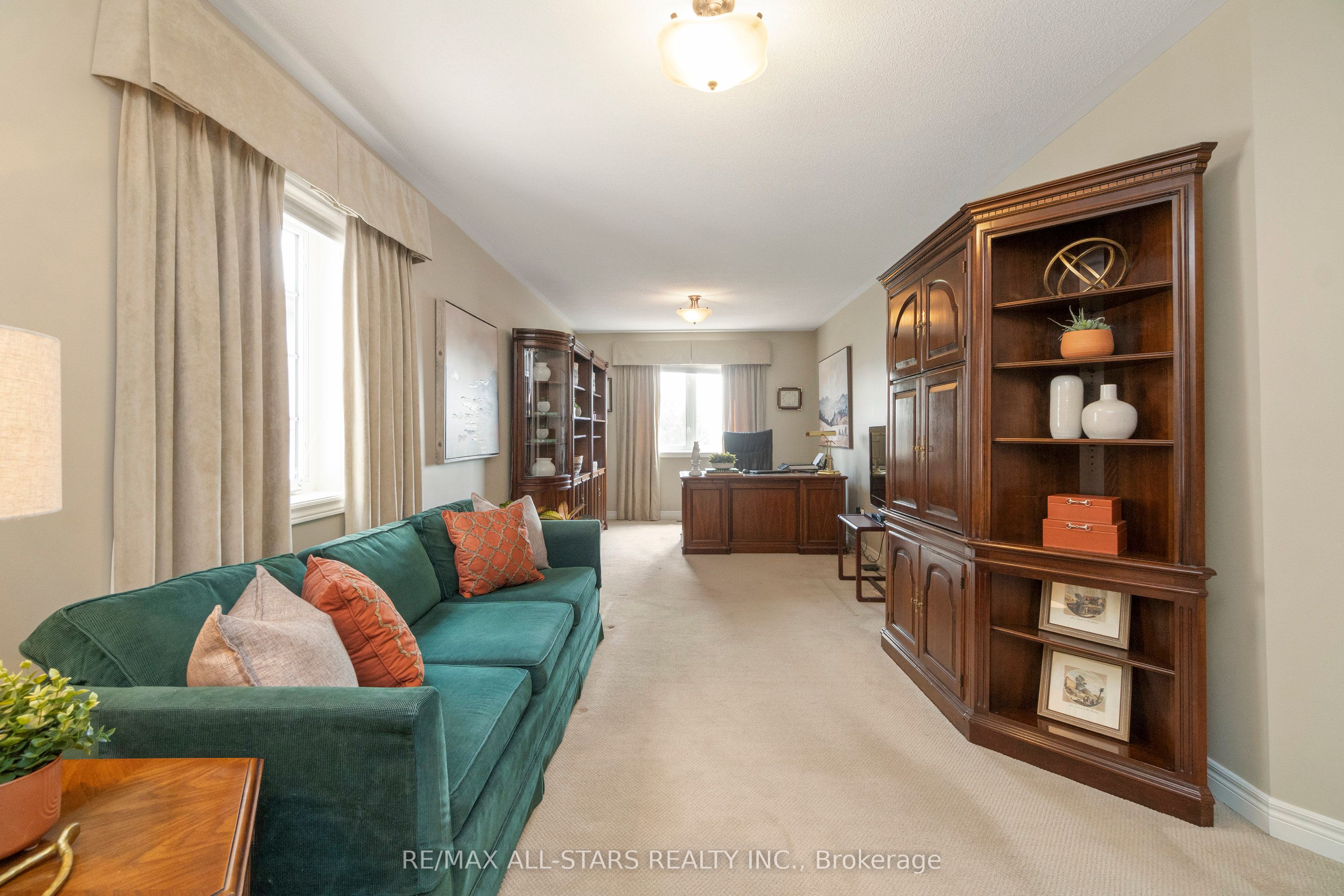 123 The Fairways N/a Property Photo 37