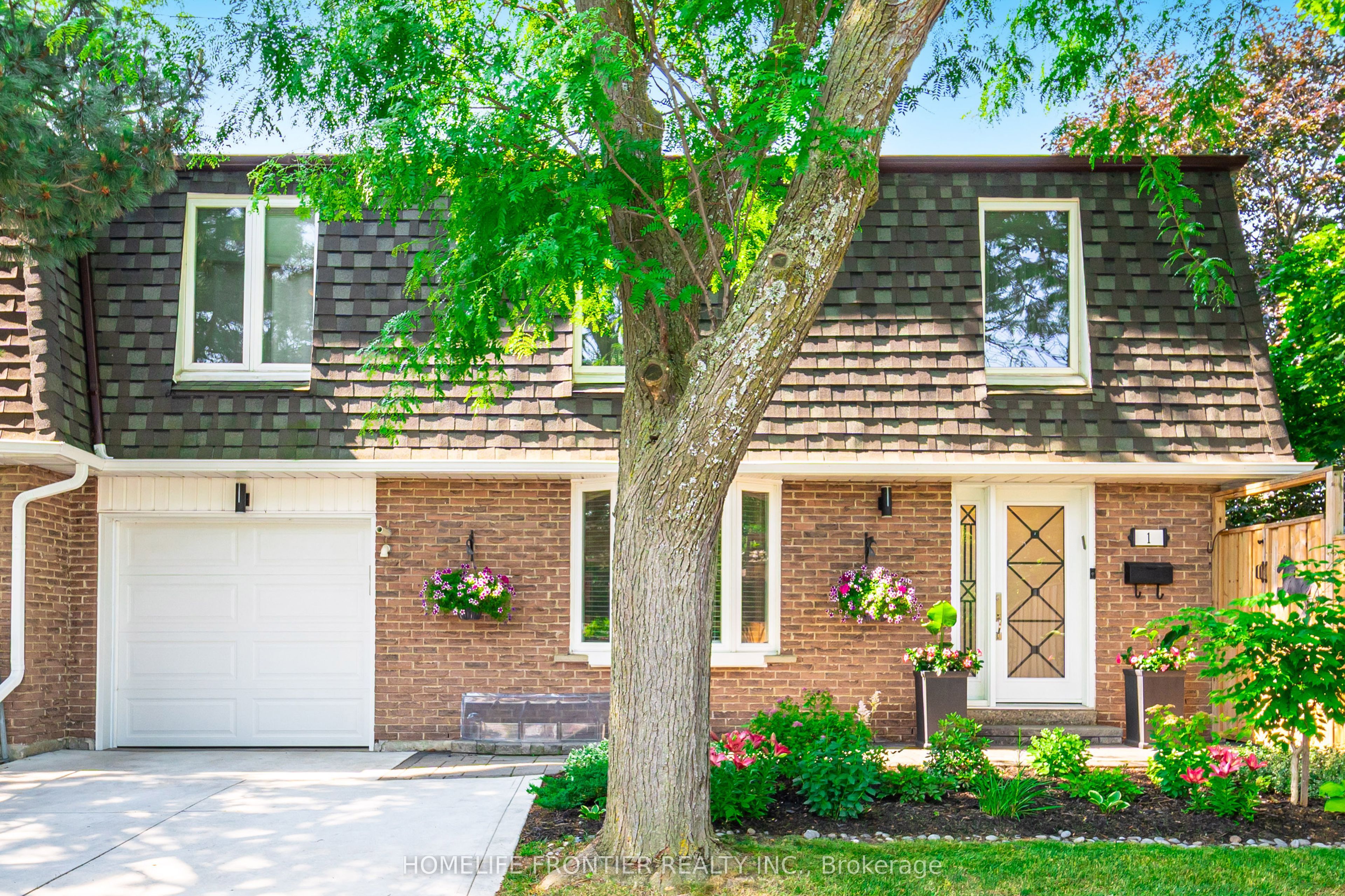 1 Denava Gate Property Photo 1