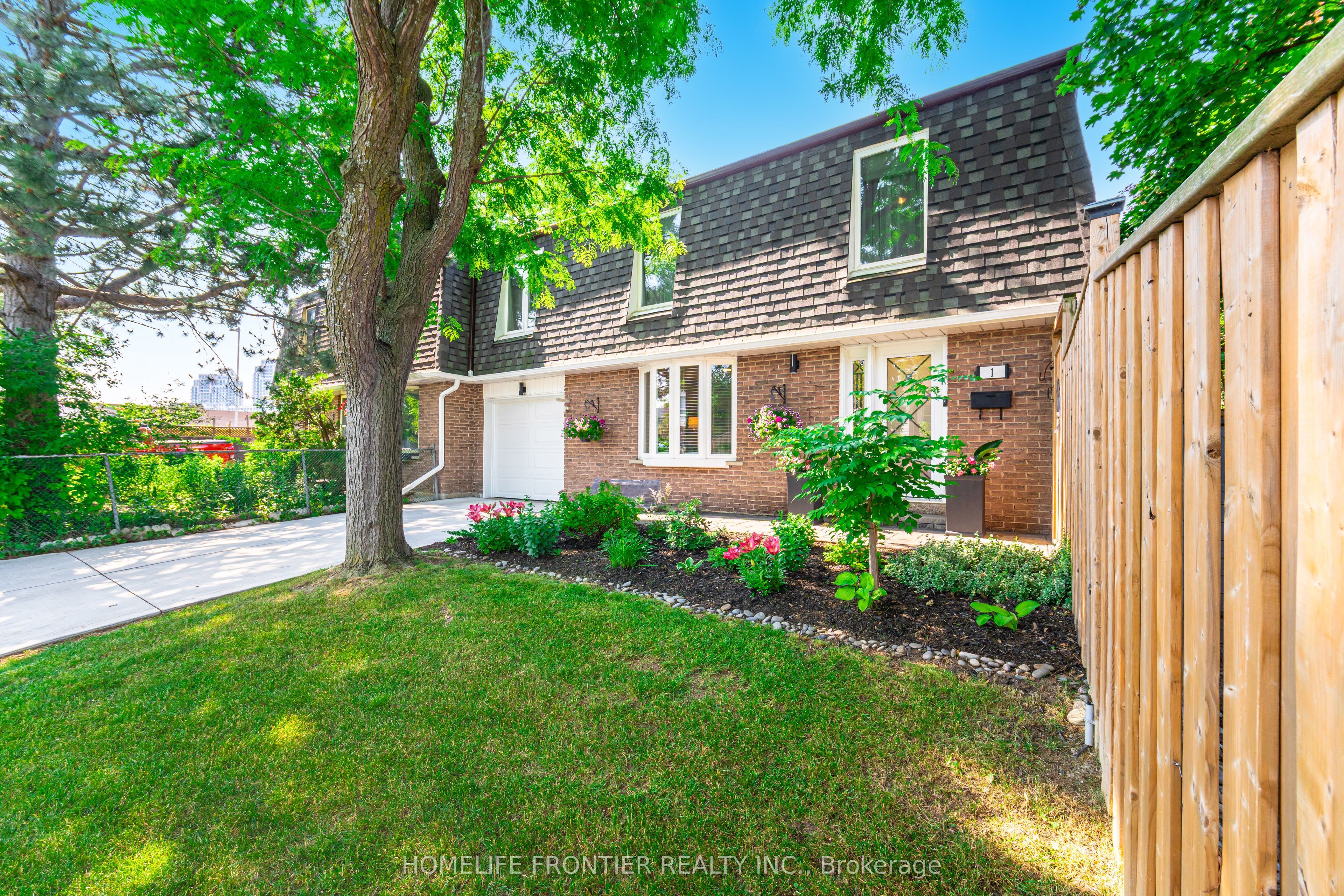 1 Denava Gate Property Photo 4