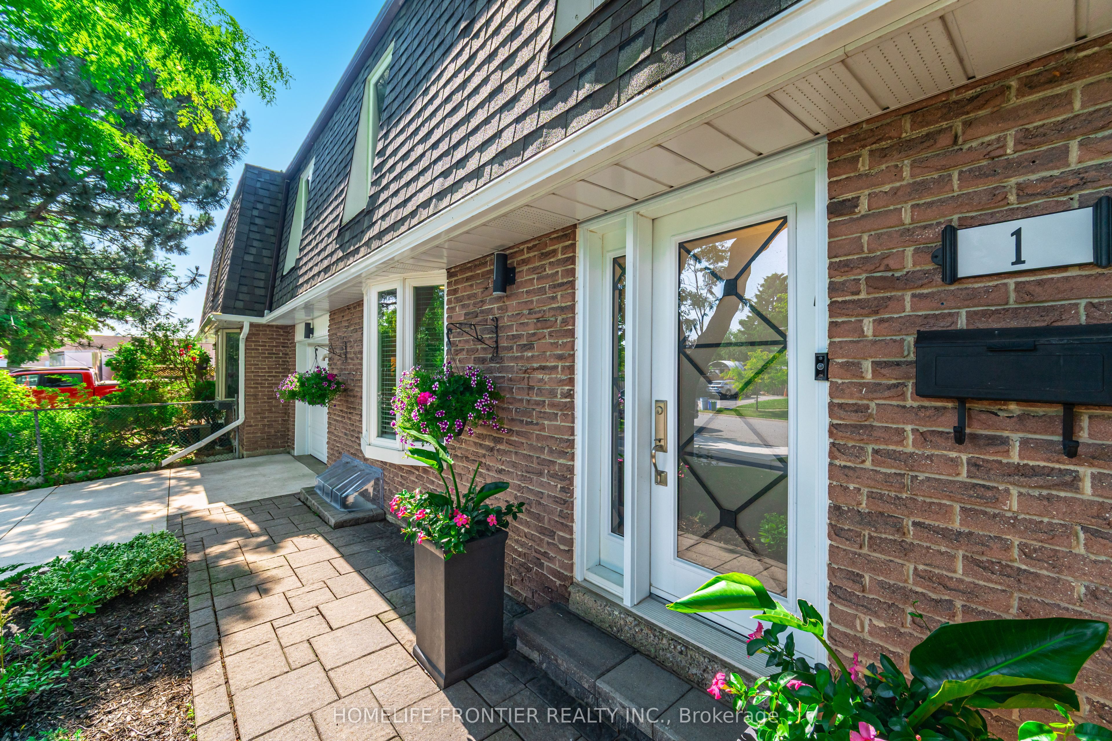 1 Denava Gate Property Photo 7