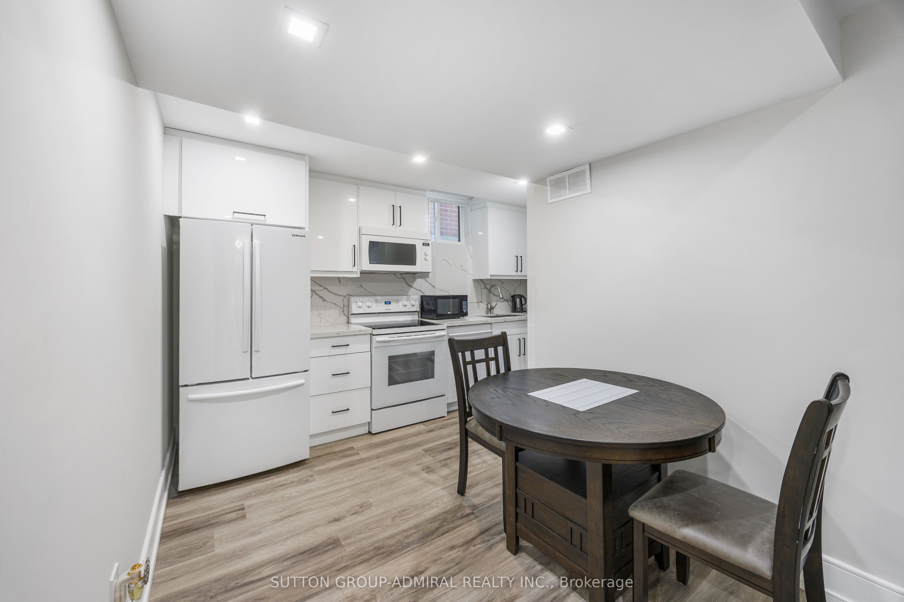 134 Gailcrest Circle Property Photo 23