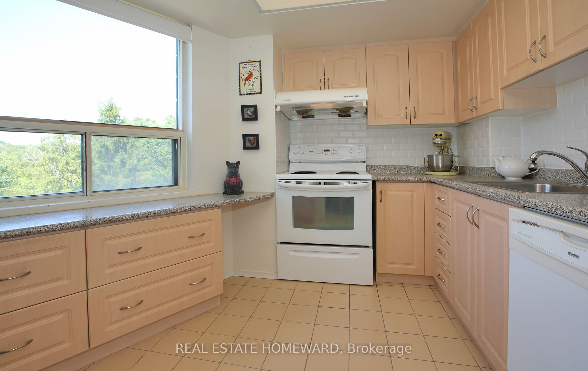 2 Raymerville Drive 605 Property Photo 1