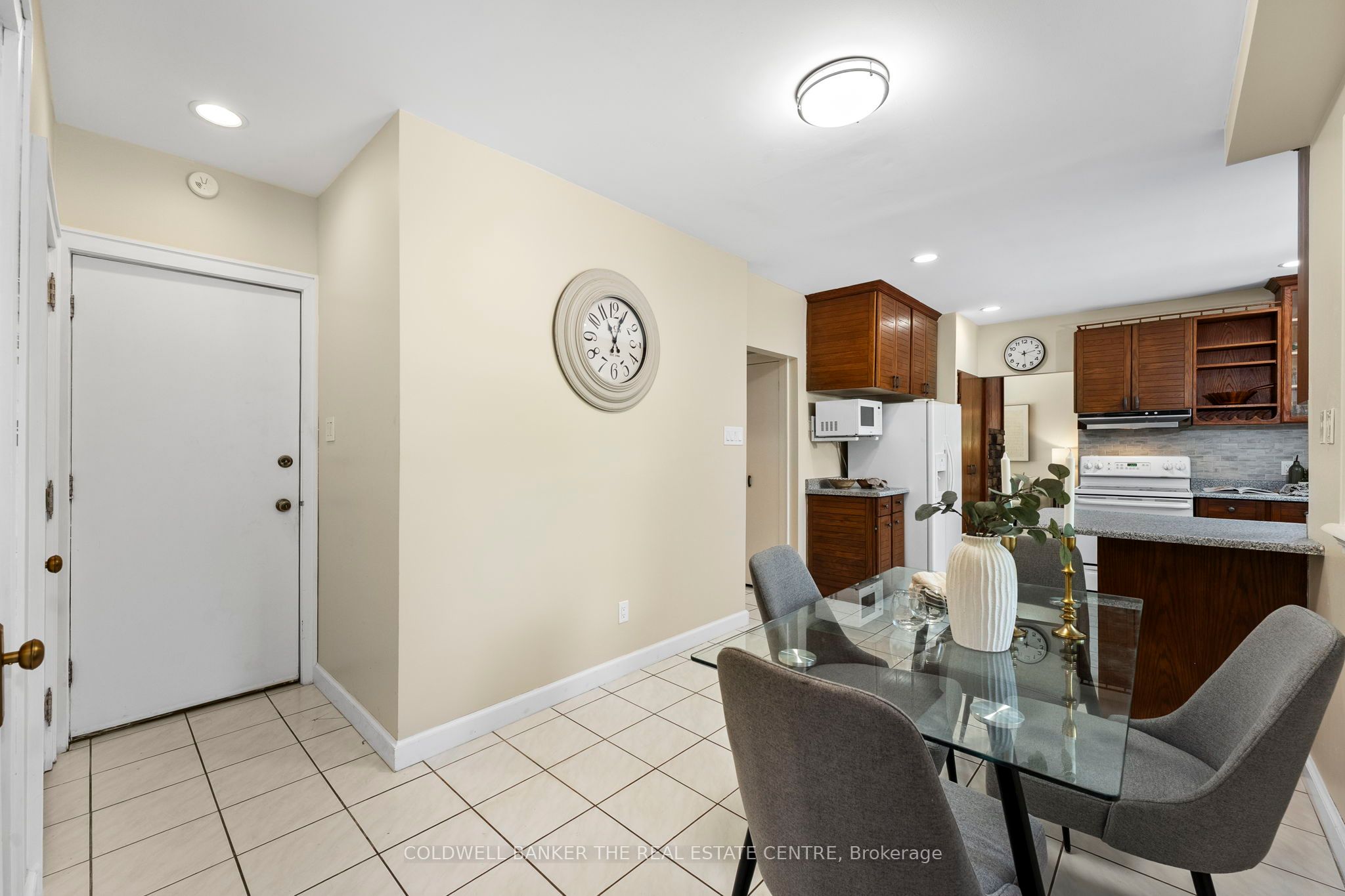 10 Connaught Avenue Property Photo 21