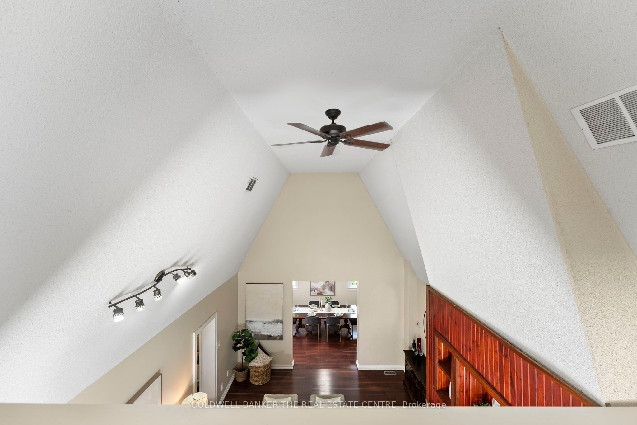 10 Connaught Avenue Property Photo 23