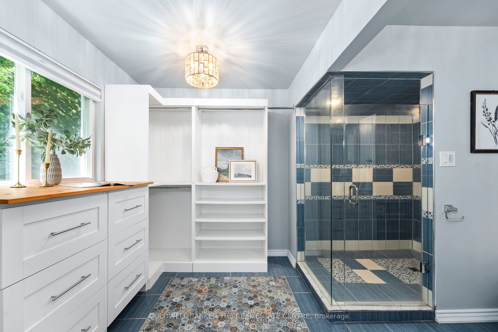 10 Connaught Avenue Property Photo 27