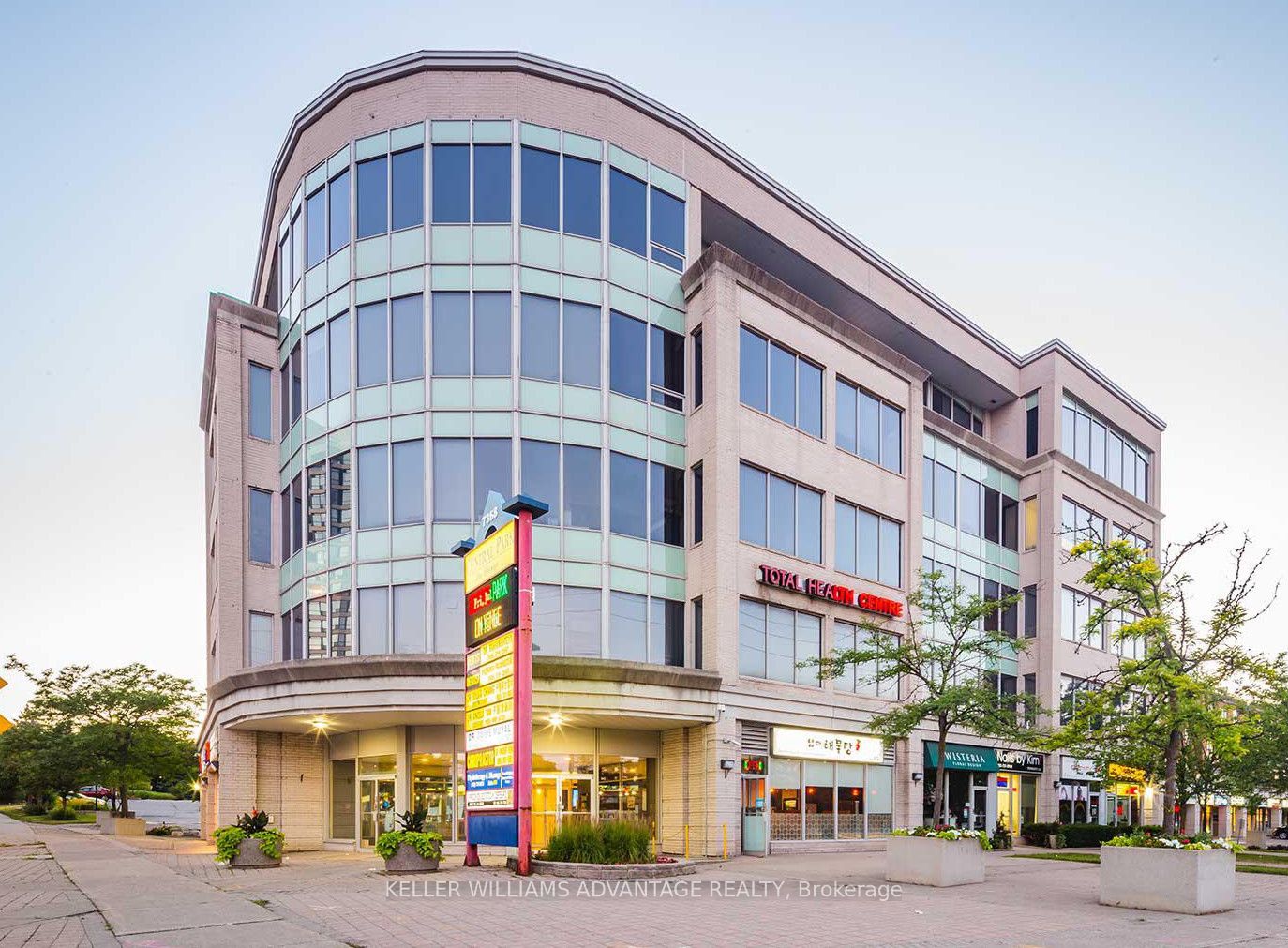 7368 Yonge Street 306 Property Photo 1