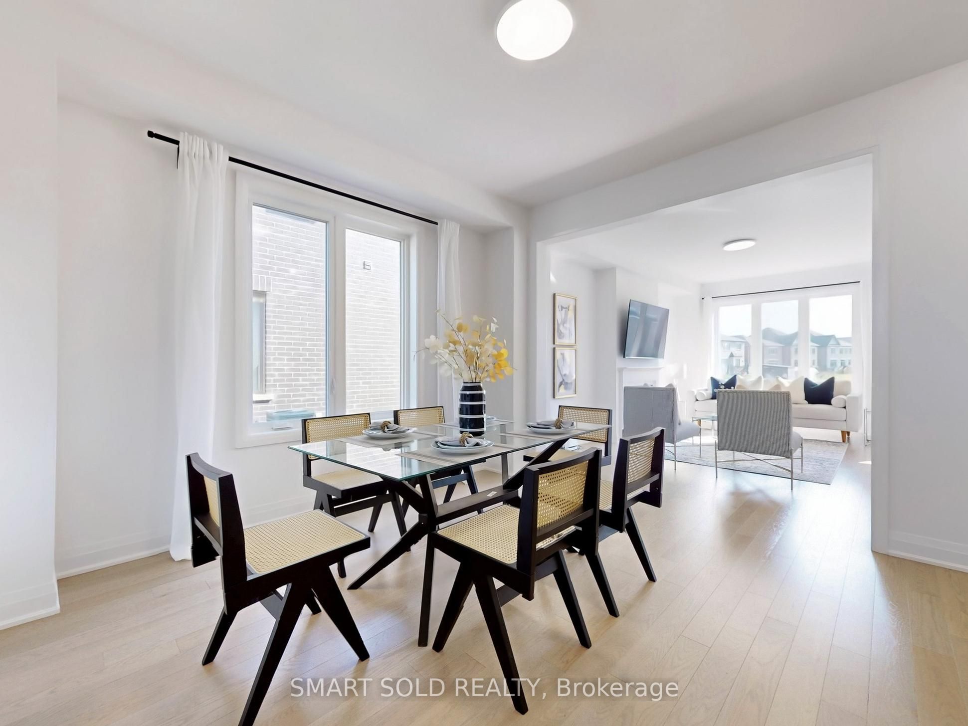 168 Silk Twist Drive Property Photo 8