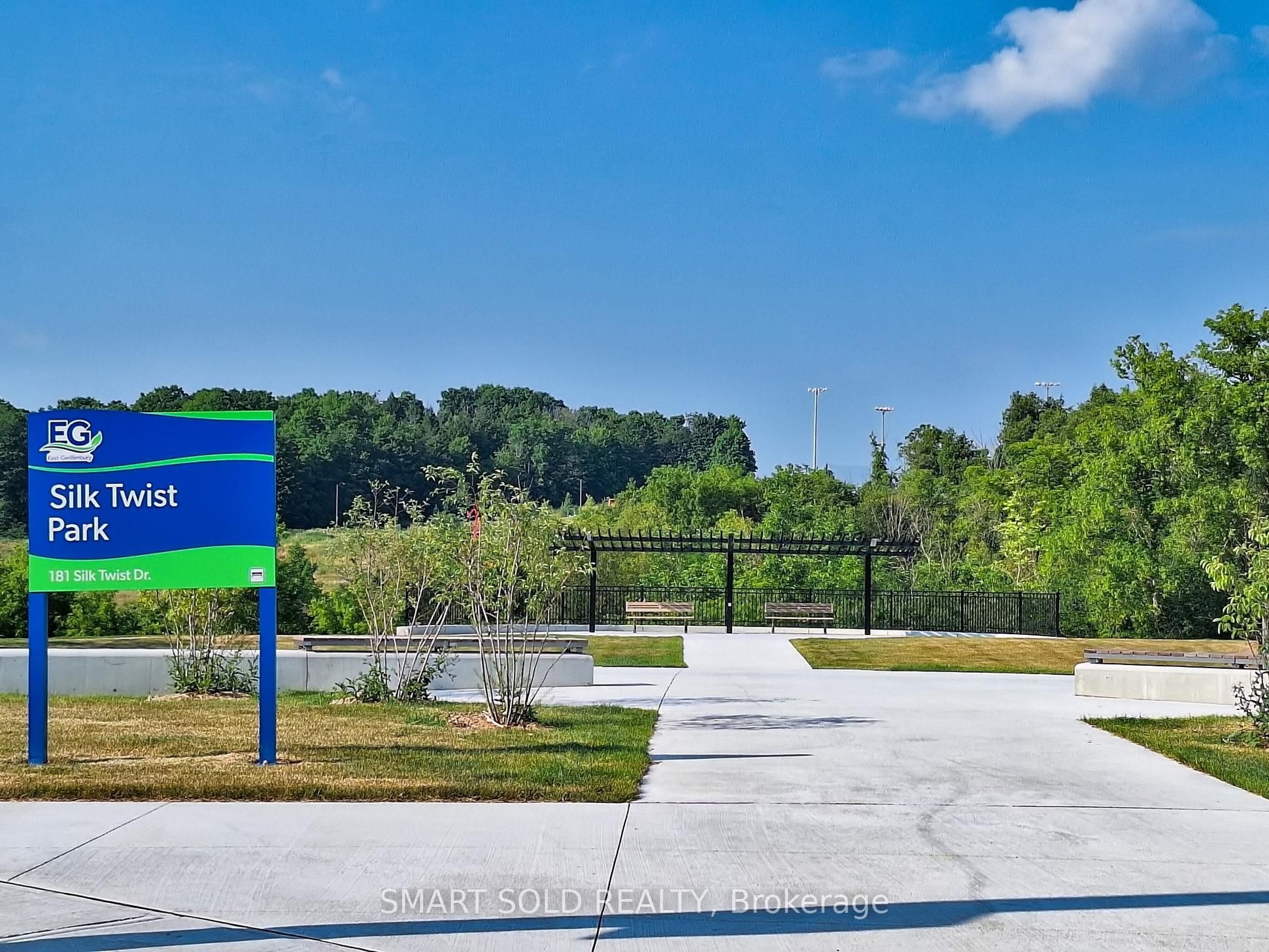 168 Silk Twist Drive Property Photo 29