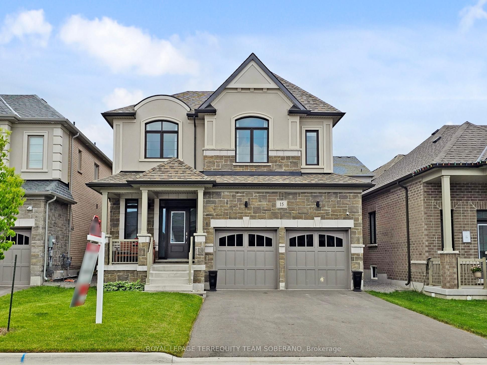 15 Pietrowski Dr Property Photo 1