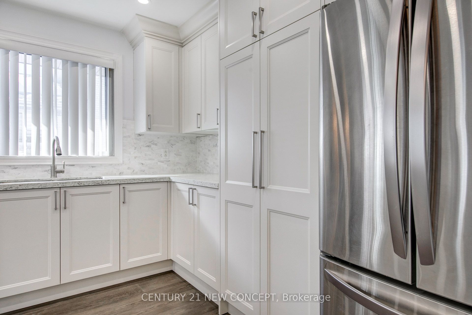 74 Clark Avenue E Main Property Photo 12