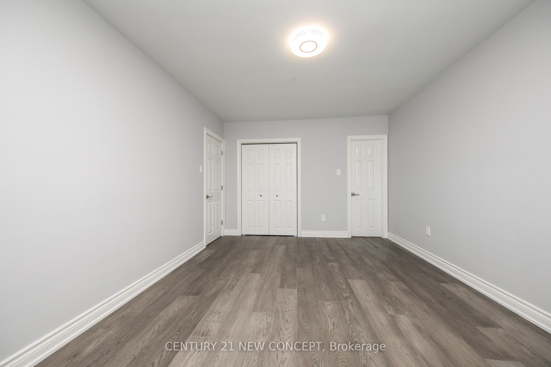 74 Clark Avenue E Main Property Photo 15