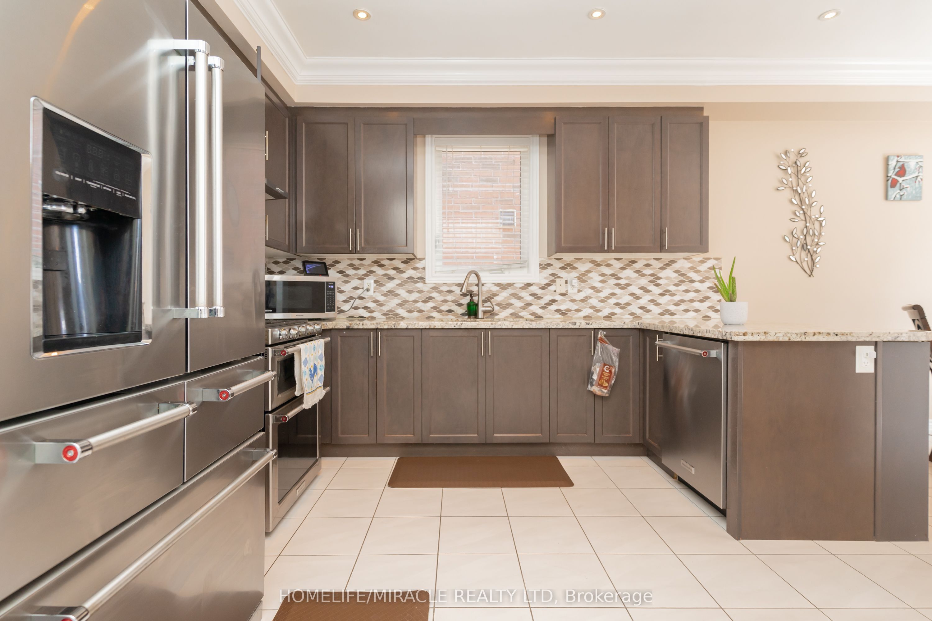 516 Vellore Woods Boulevard Property Photo 11