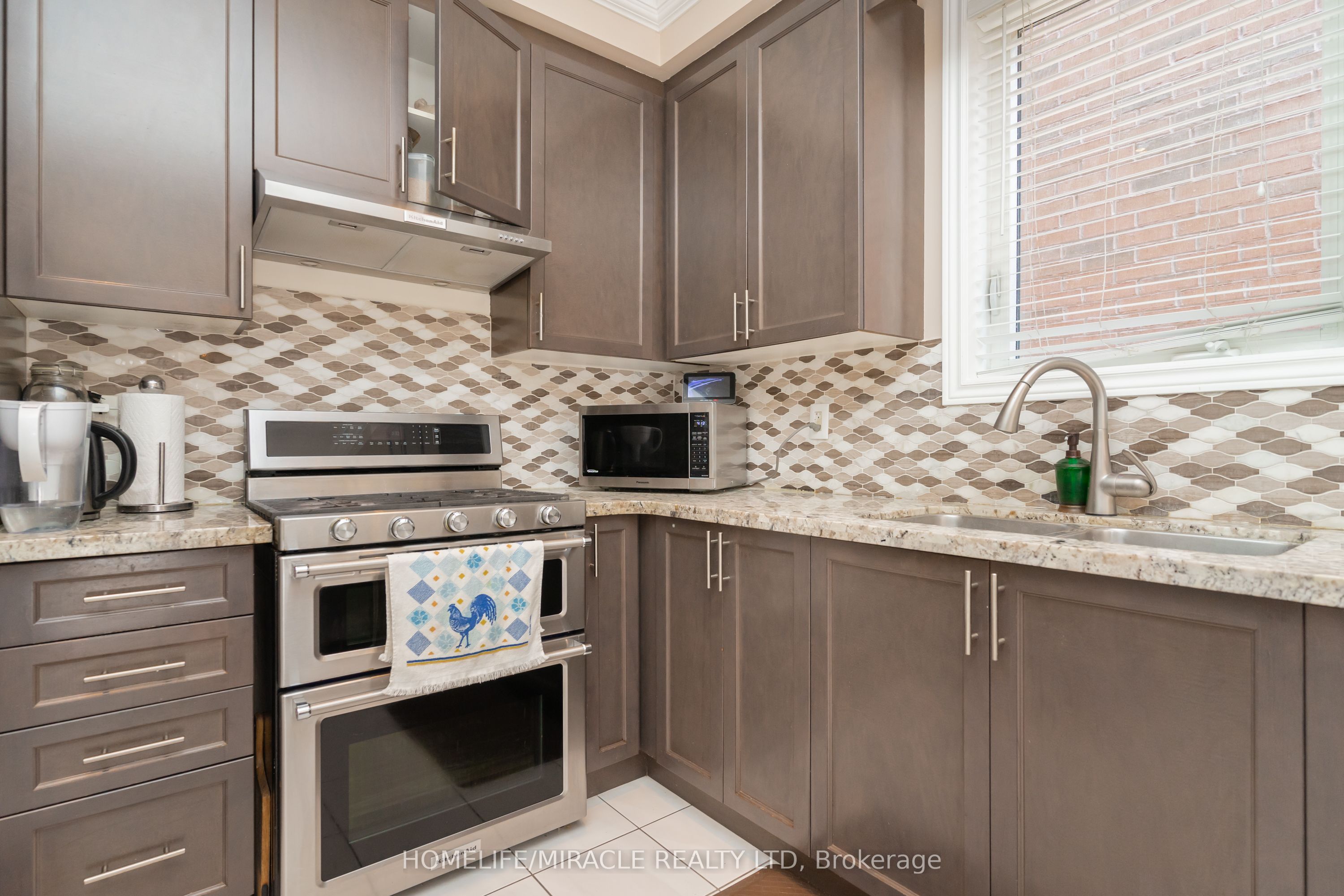 516 Vellore Woods Boulevard Property Photo 12