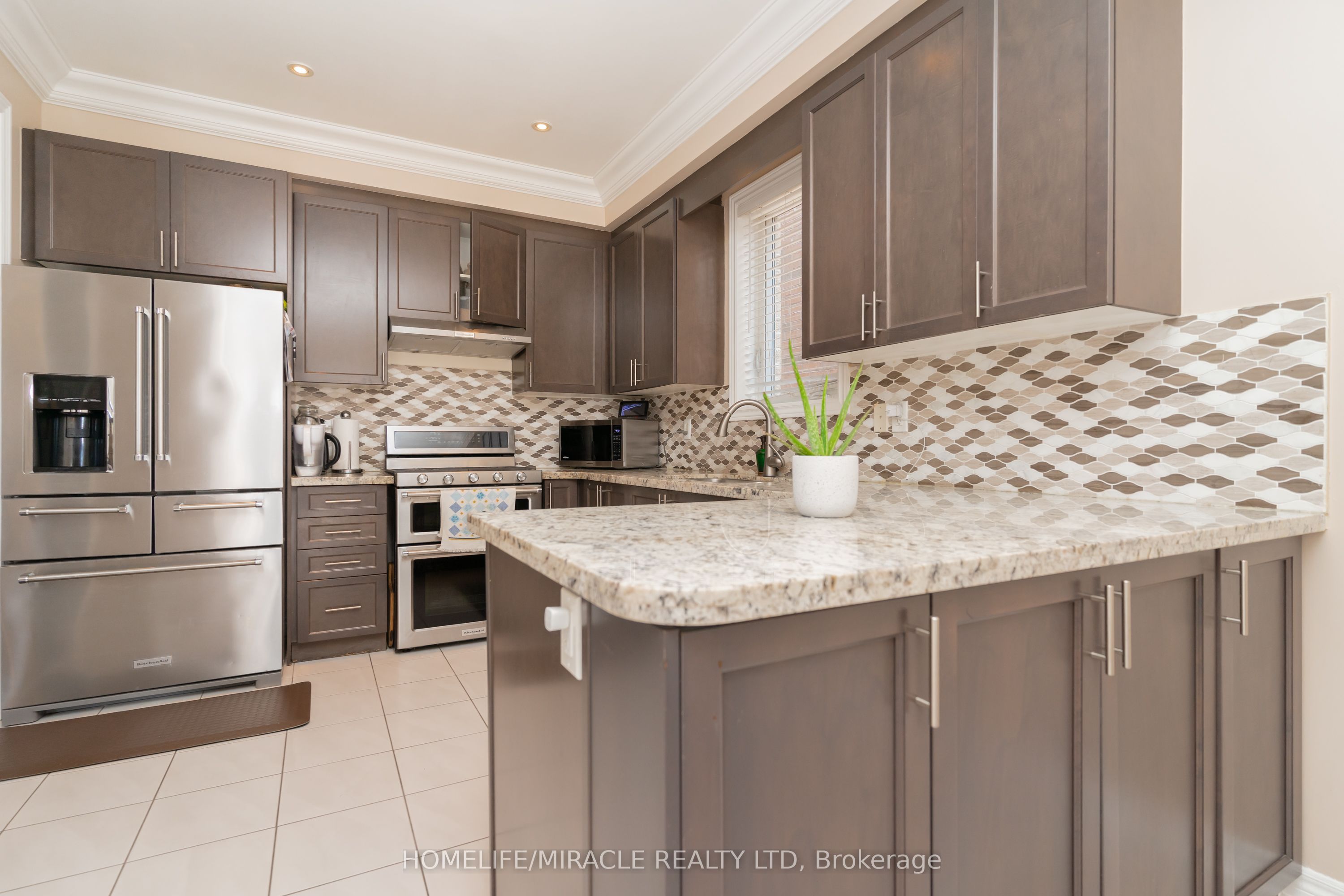 516 Vellore Woods Boulevard Property Photo 13