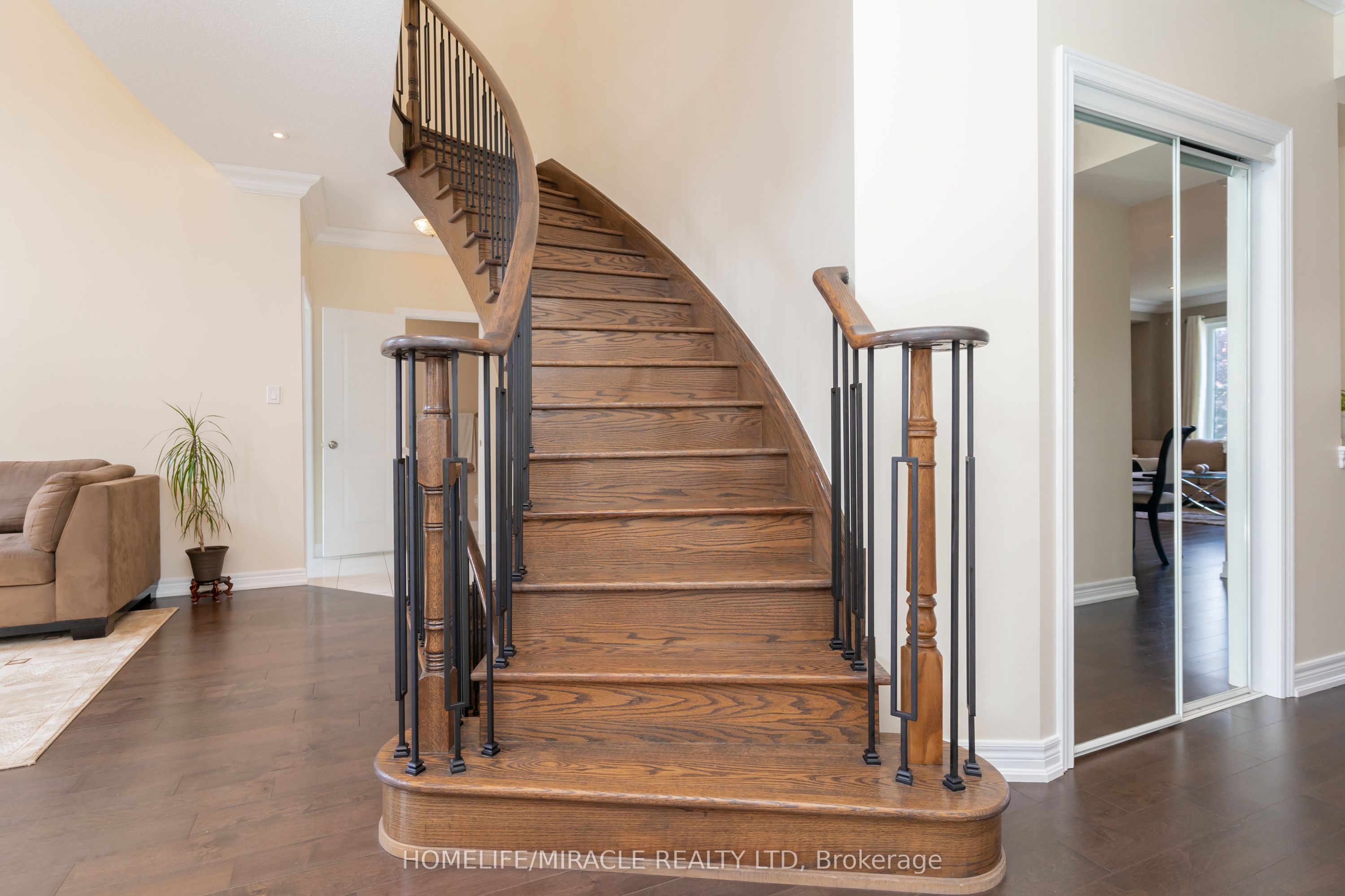 516 Vellore Woods Boulevard Property Photo 22