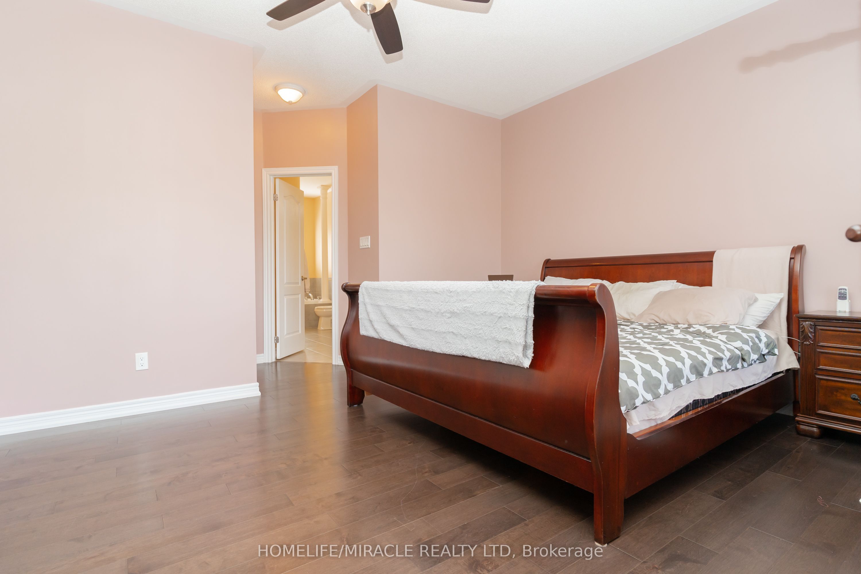 516 Vellore Woods Boulevard Property Photo 26