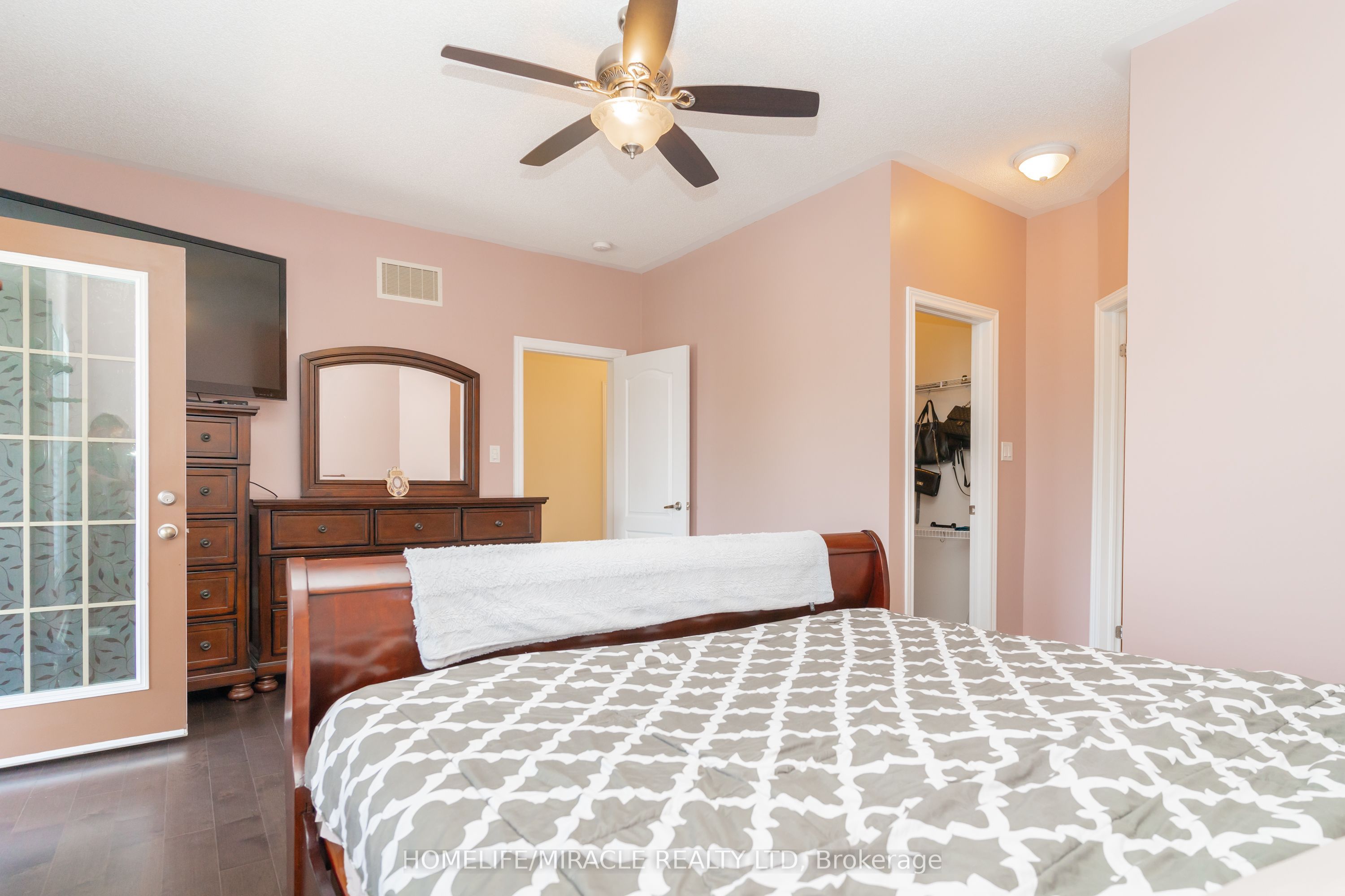 516 Vellore Woods Boulevard Property Photo 27