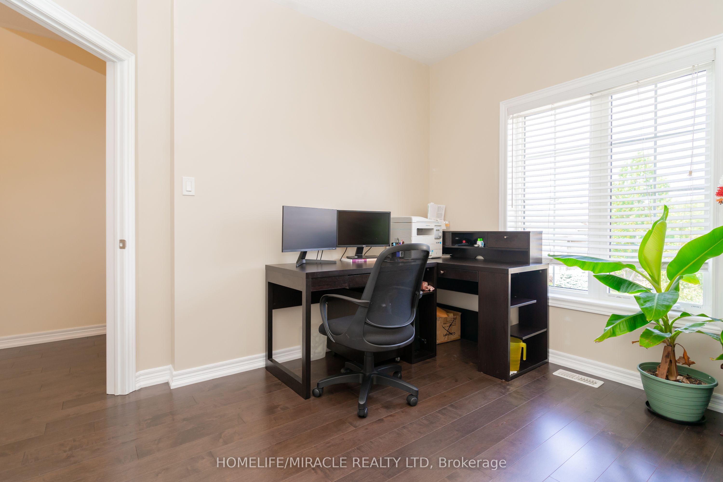 516 Vellore Woods Boulevard Property Photo 35