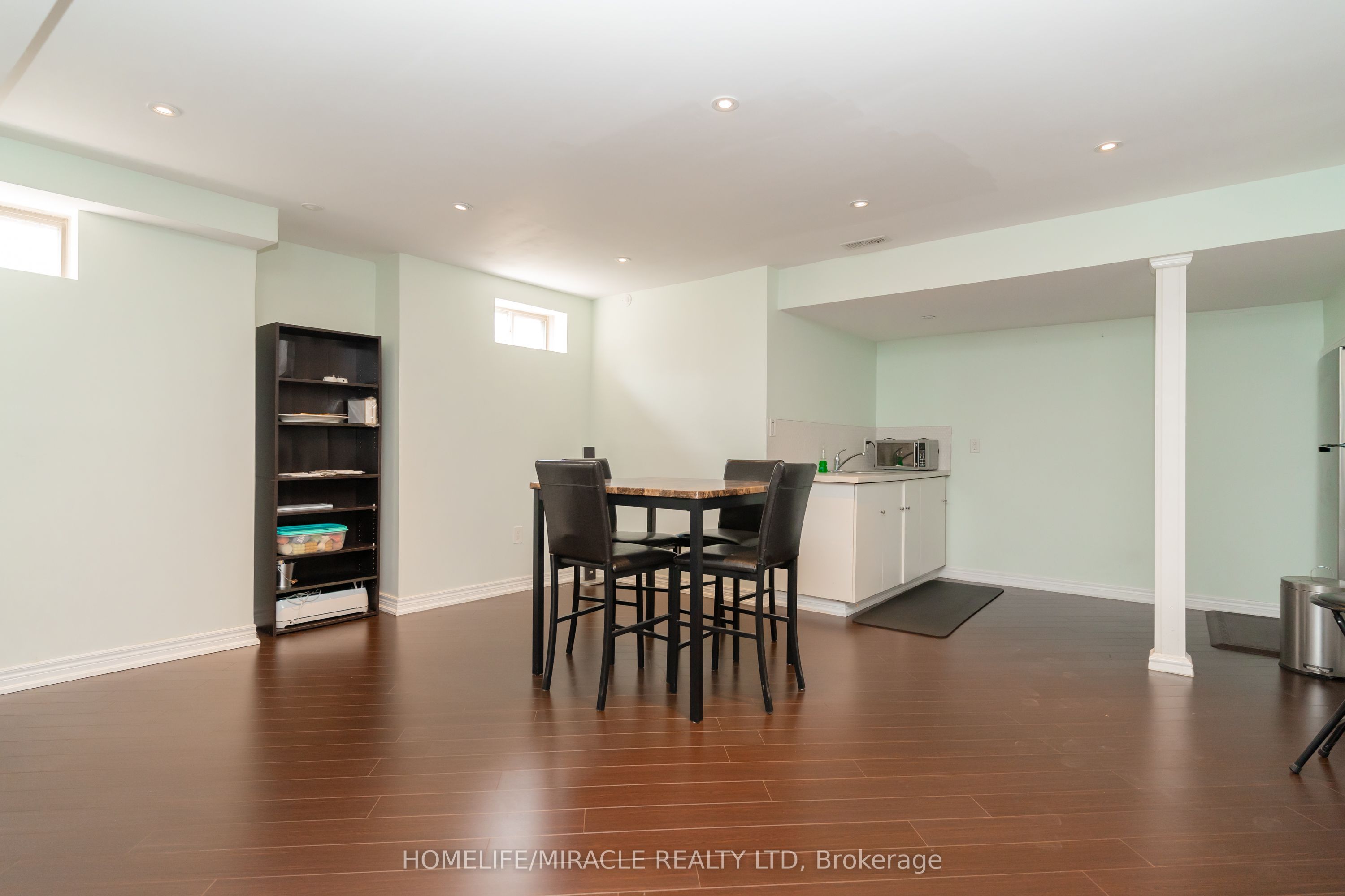 516 Vellore Woods Boulevard Property Photo 40