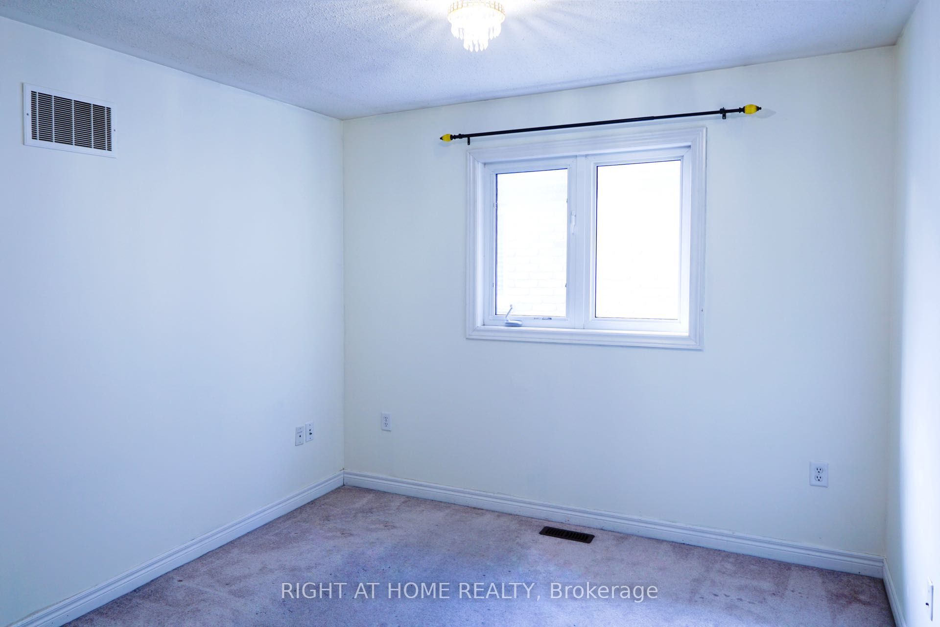 102 Rivington Avenue Property Photo 14